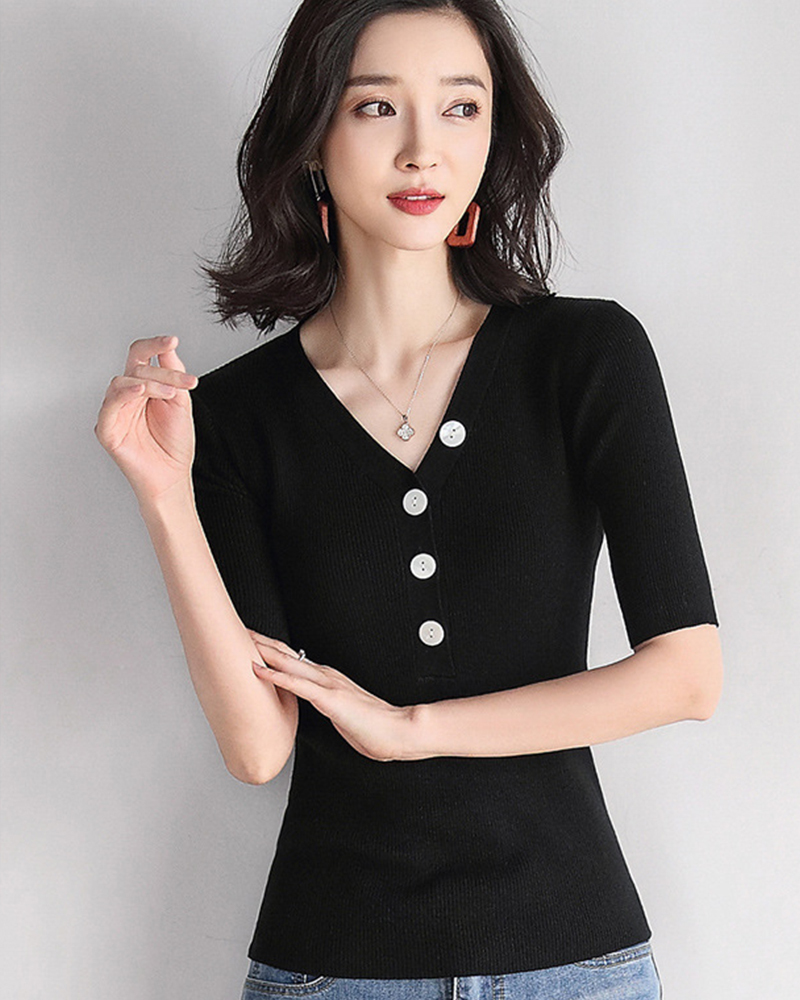 黑XL【零碼出清不退換】V襟貝殼圓釦坑條針織上衣