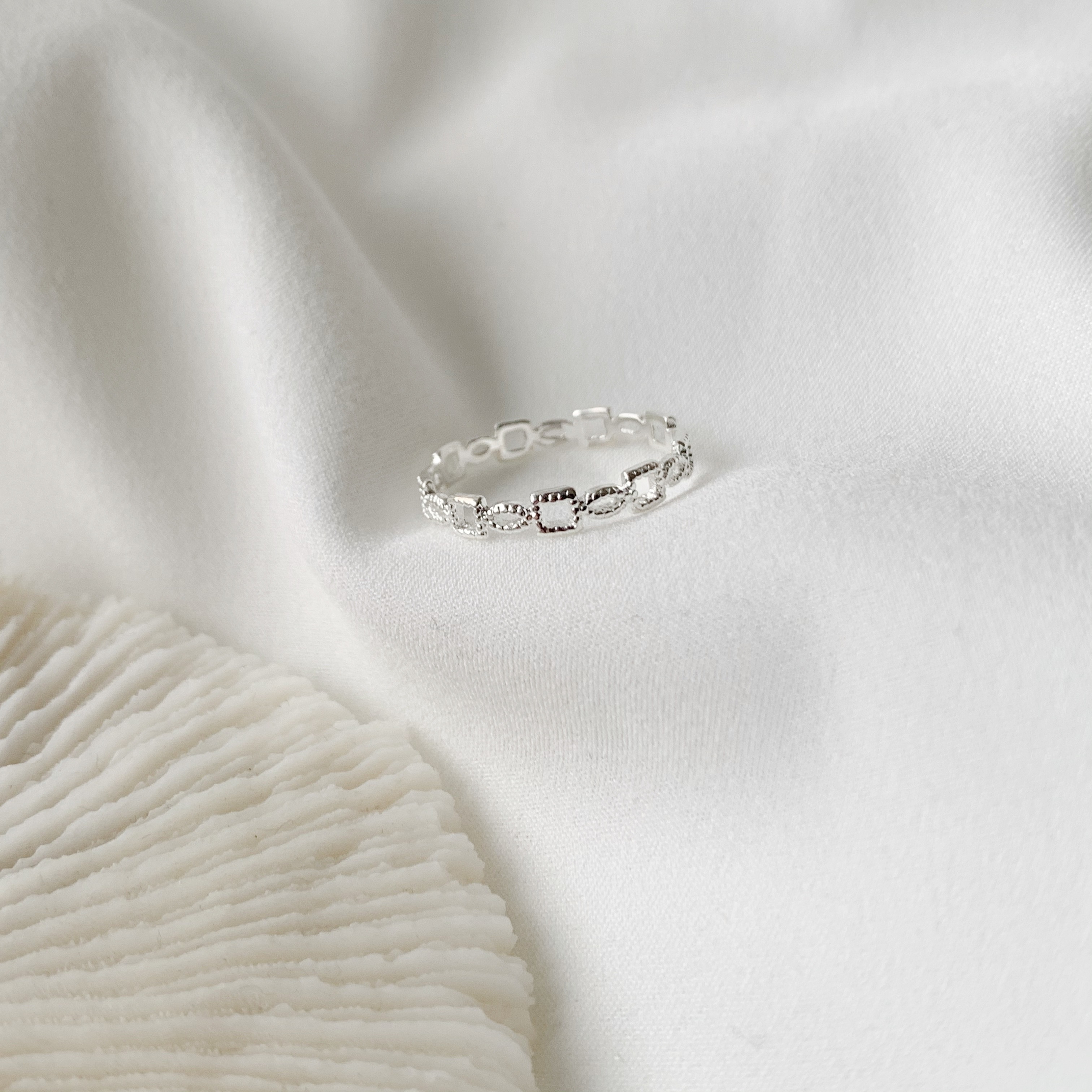 簍空千穀粒方眼形戒指-銀