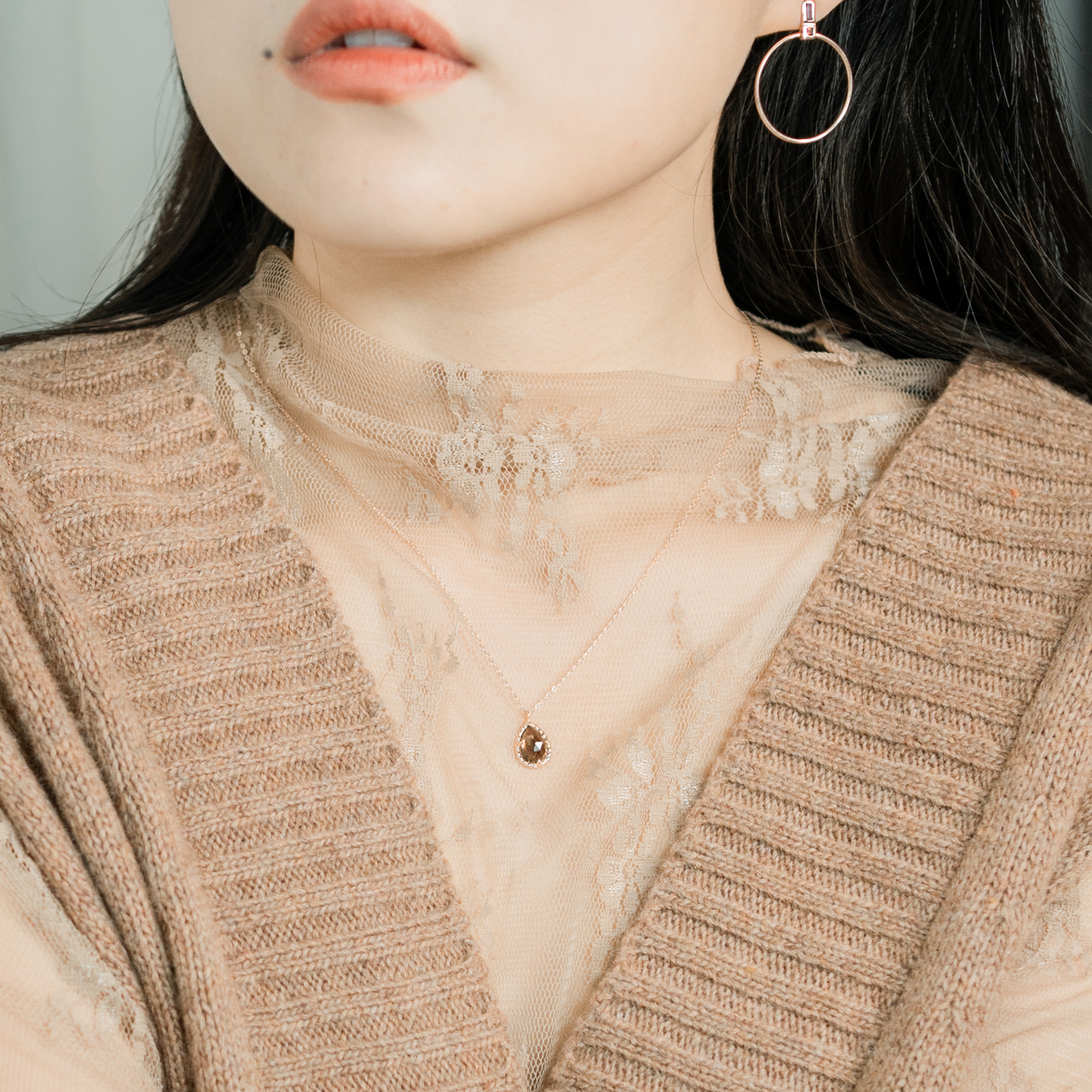 麻花大三爪水滴茶晶鎖骨鍊-玫瑰金