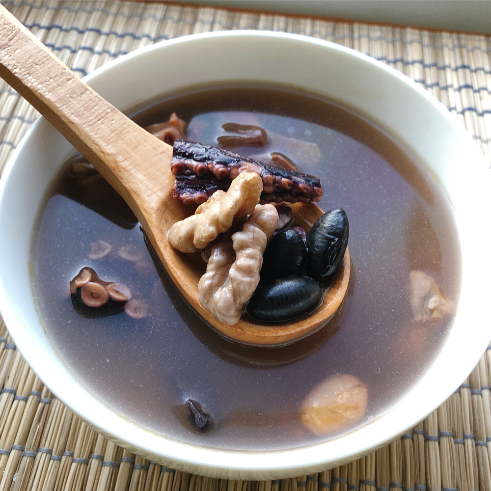 章魚合桃花生黑豆湯