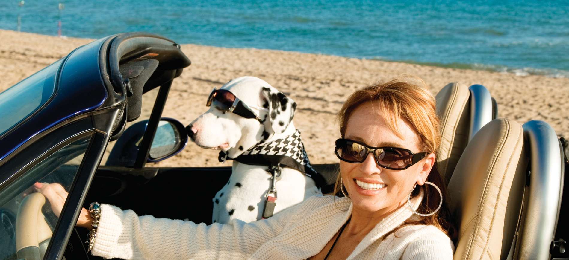 偏光,運動,墨鏡,INVU,偏光眼鏡,偏光鏡片,太陽眼鏡,抗UV,登山,開車,釣魚,海釣,溪釣,帆船,鏡片,近視,遠視,瑞士,眼鏡