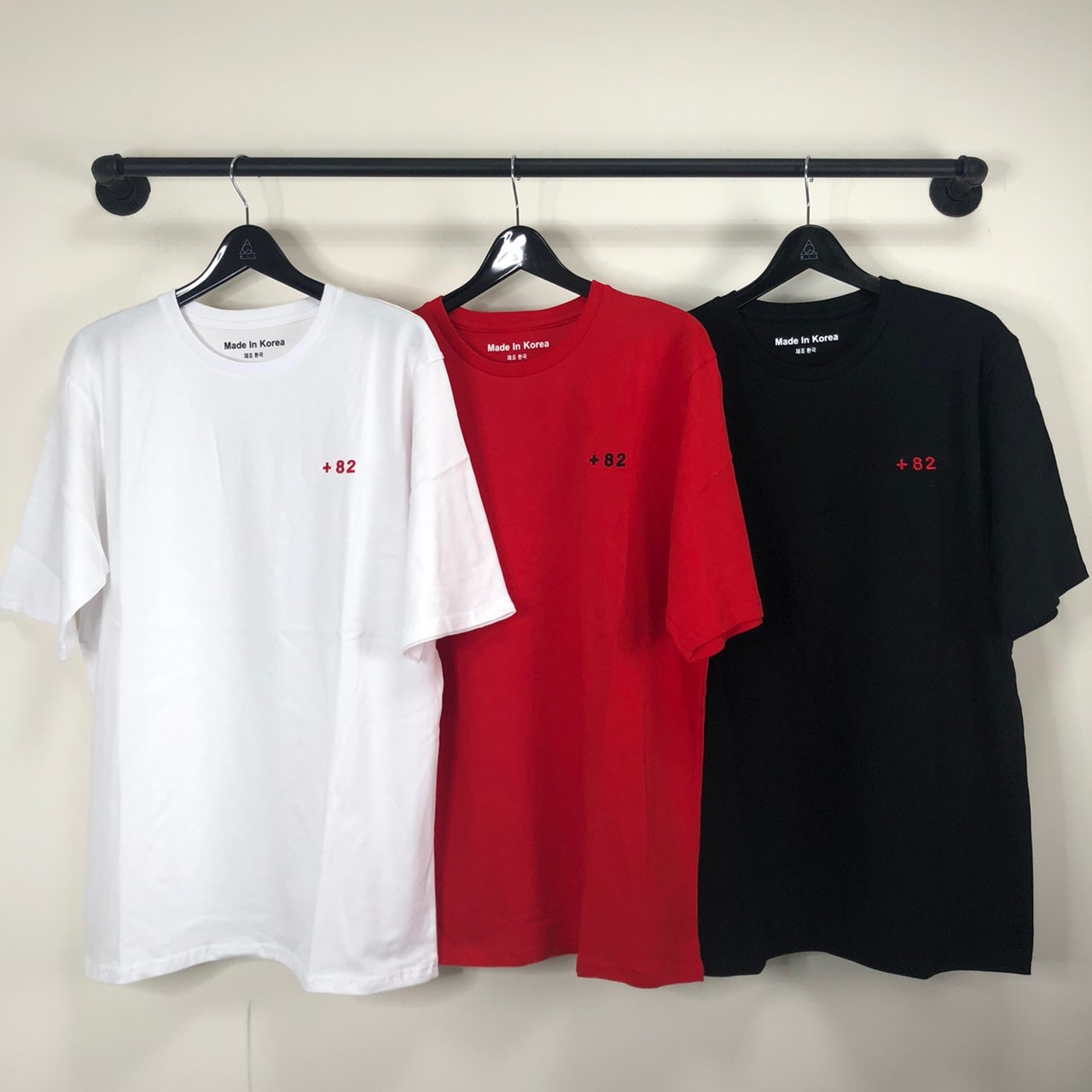 [現貨] 韓國 刺繡 +82 寬鬆 短袖