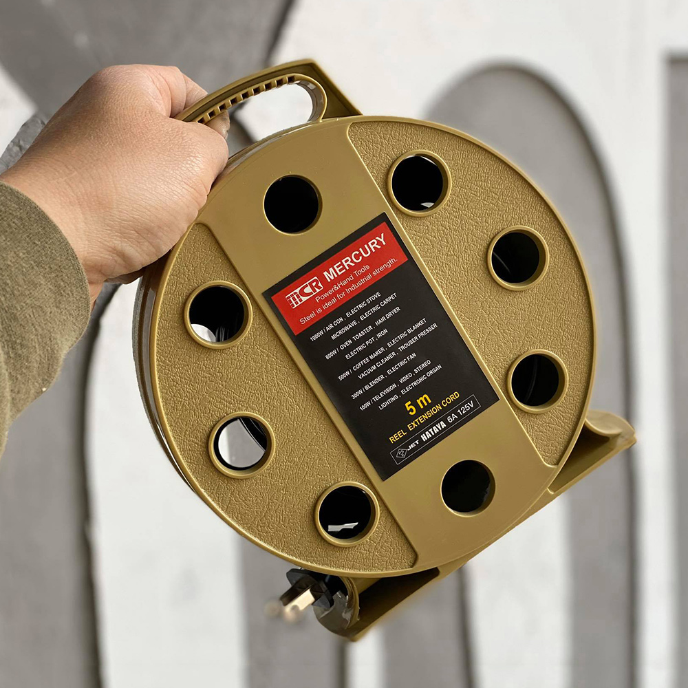 Mercury 工業風捲線式延長座 - 5米