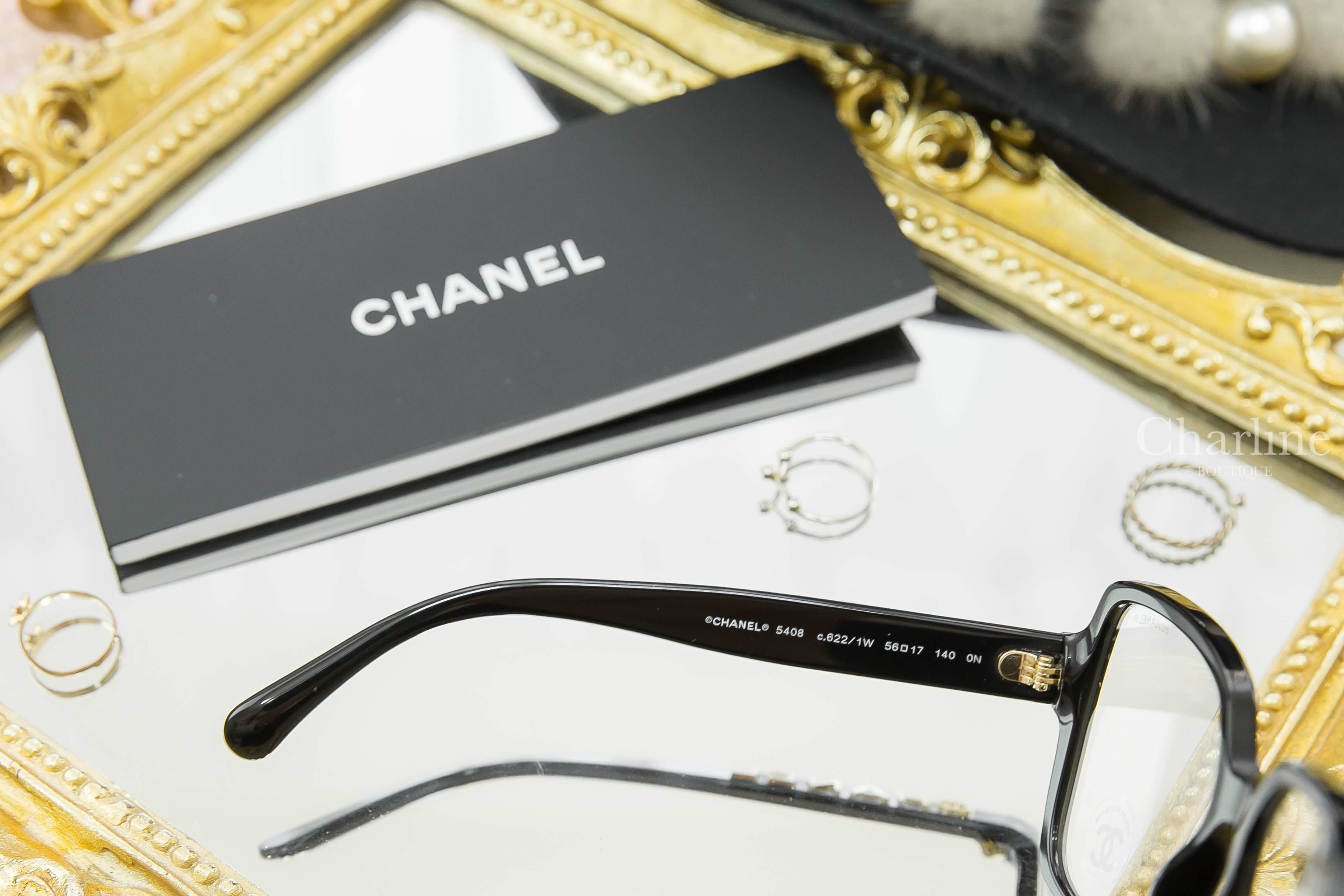 Chanel Square Sunglasses 黑色方框側邊金色 Logo 平光眼鏡-Charline Boutique 精品代購