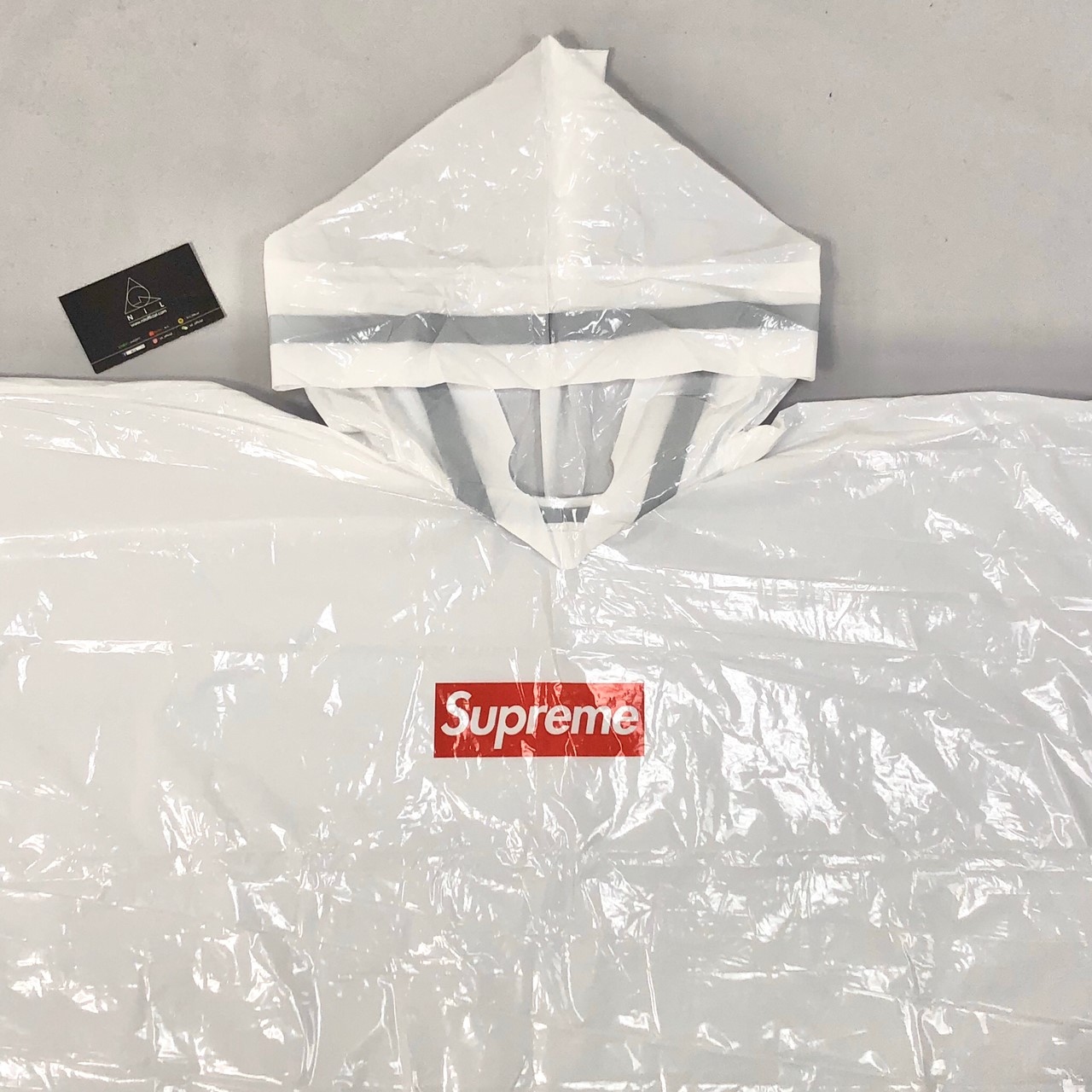 [現貨] Supreme Ballpark Poncho BOGO Box Logo 雨衣