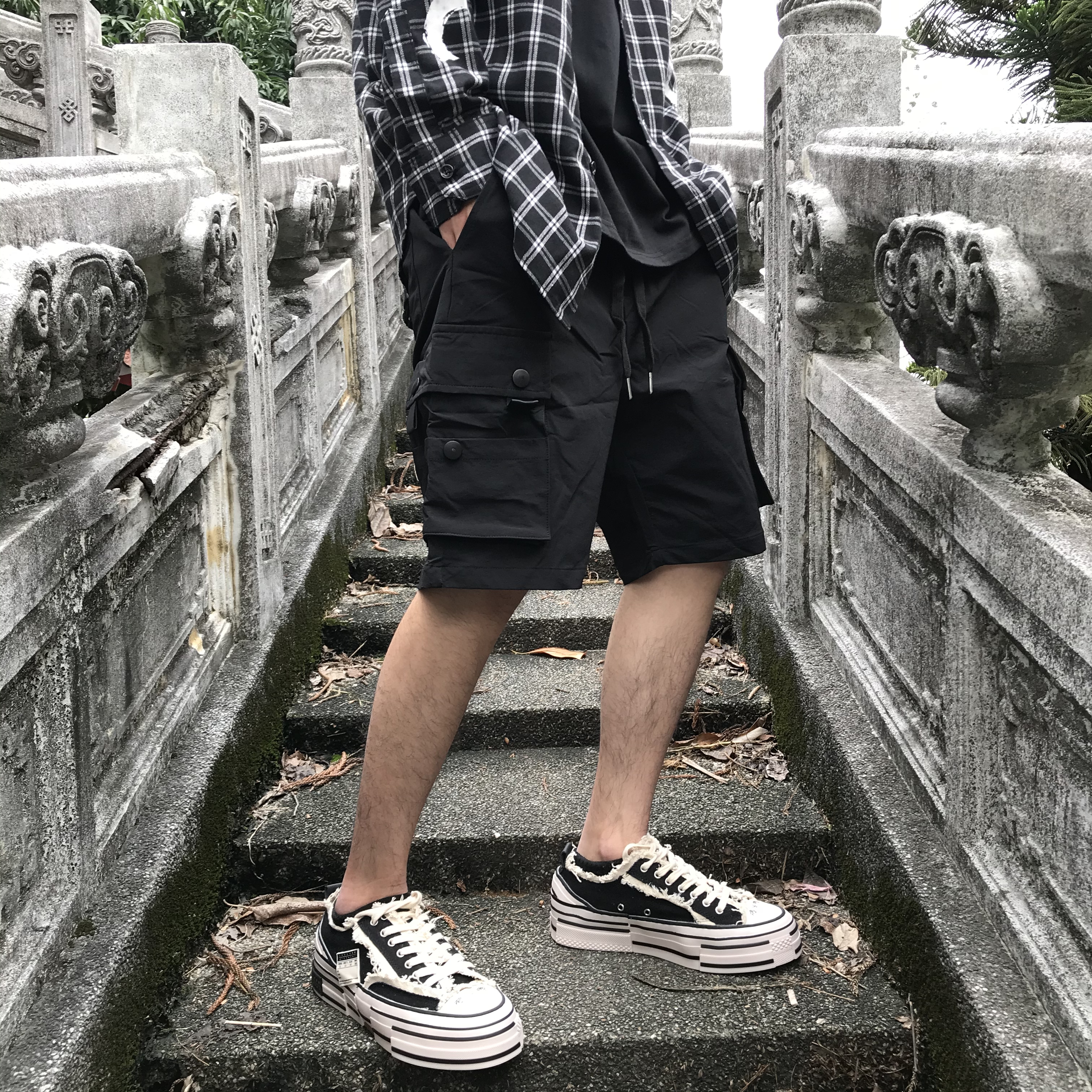 XCTRL 多口袋工裝短褲-黑