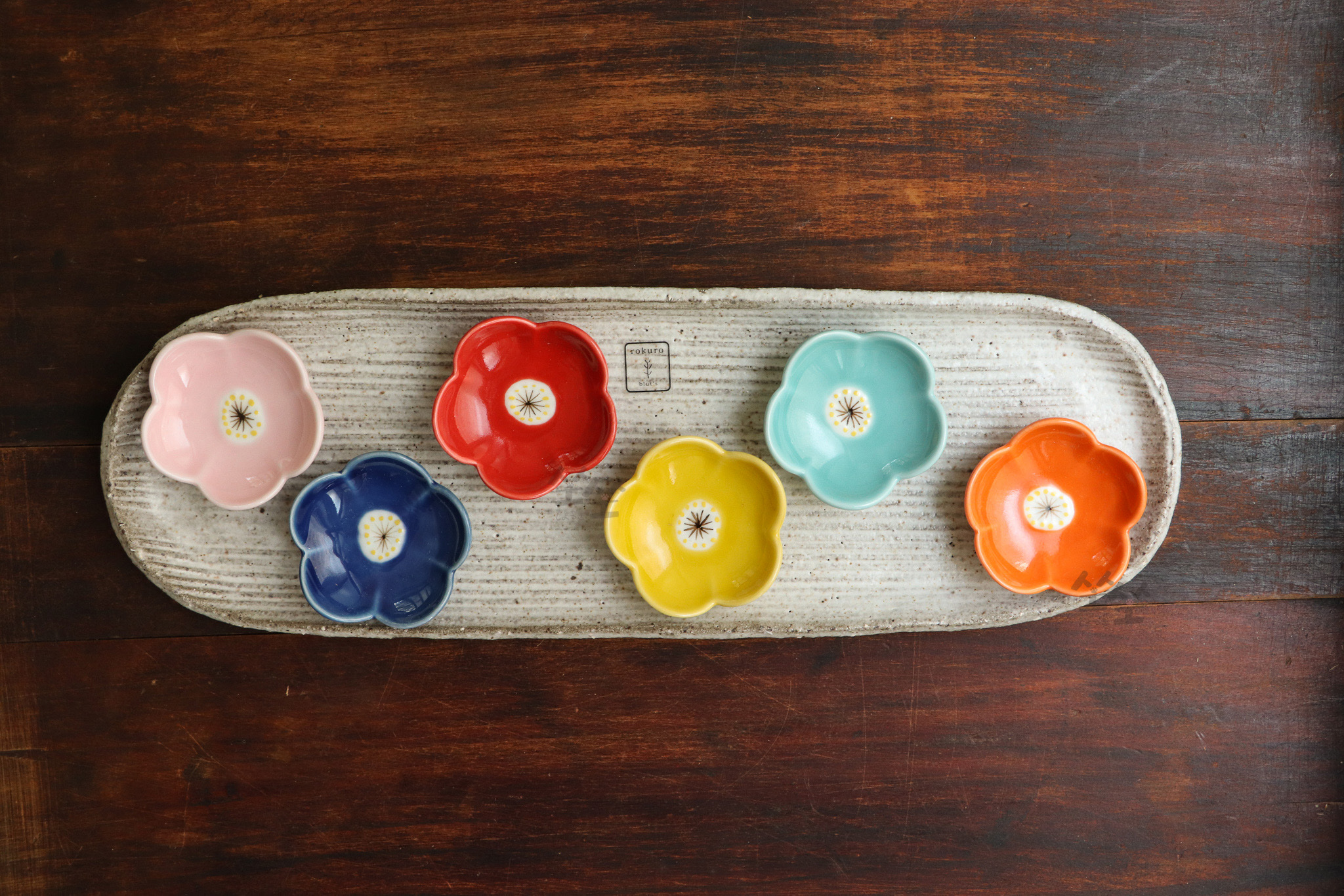 日本 波佐見燒 小花 筷架