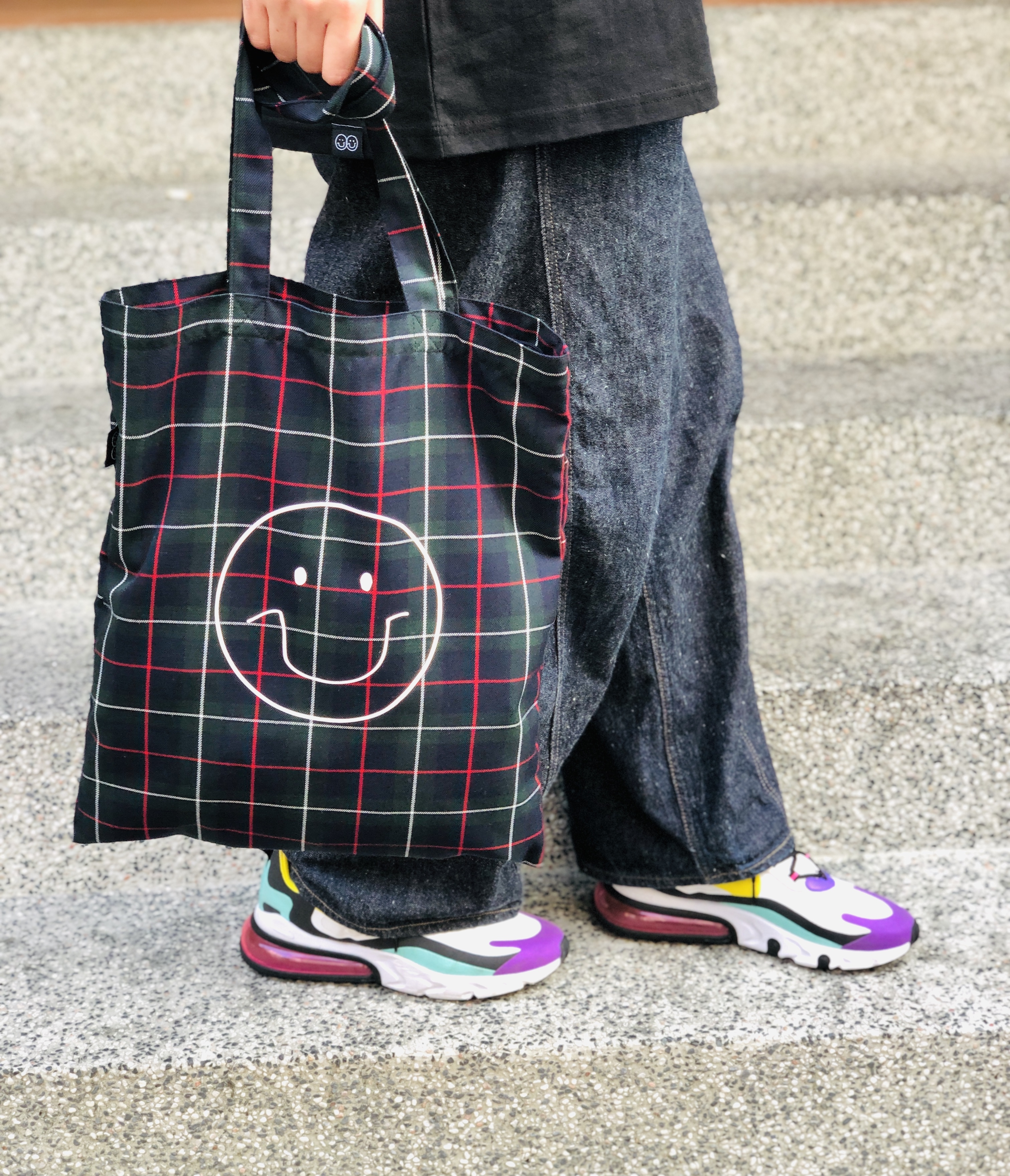 Zoom in goods  「Happy together 格紋側背袋」