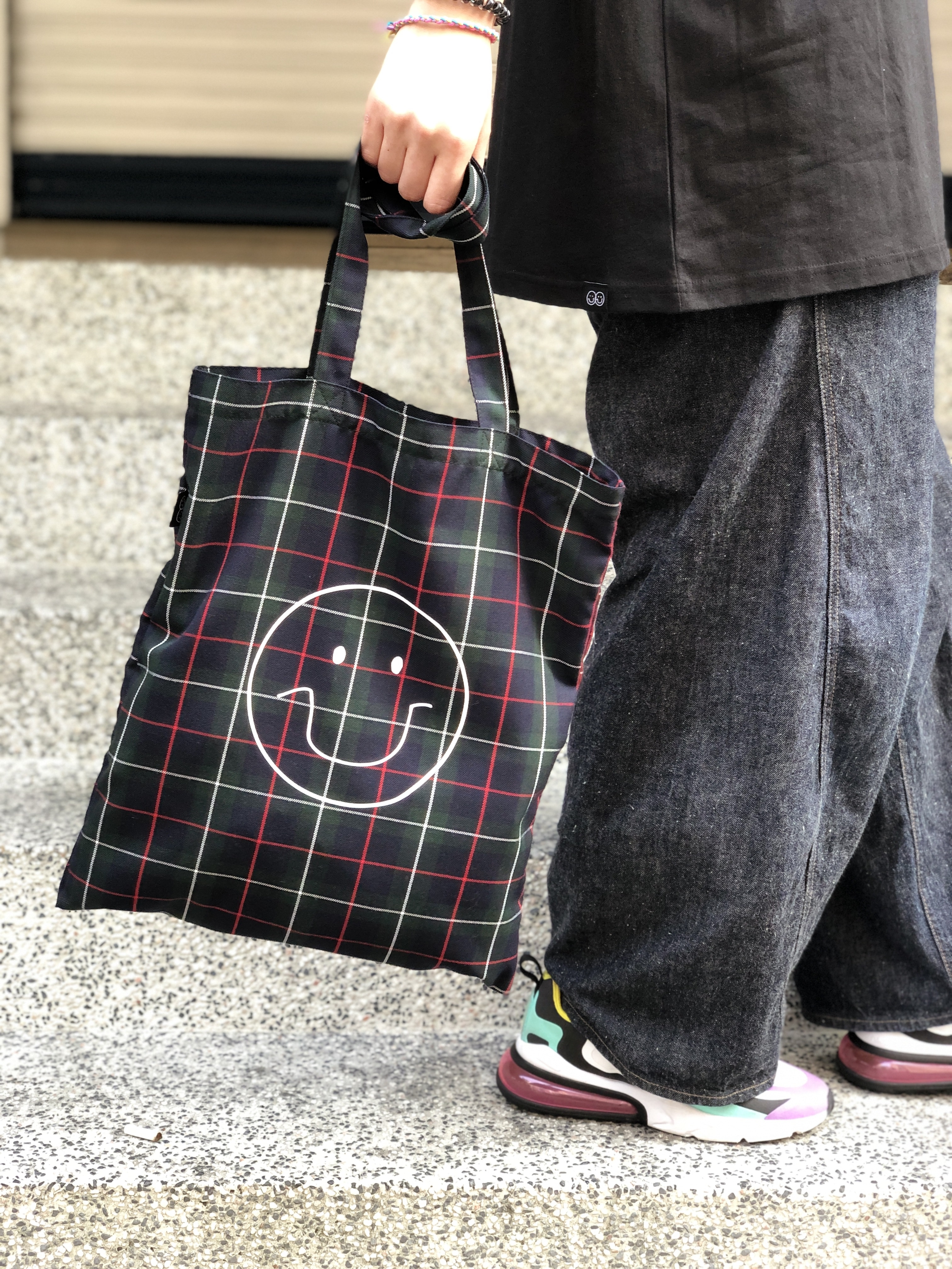 Zoom in goods  「Happy together 格紋側背袋」