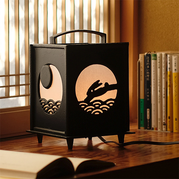 【高岡銅器】波上奔兔 置行燈(鐵製)