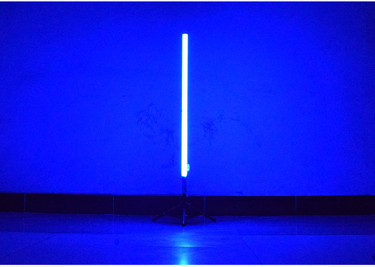 多彩充電LED迷幻燈管 30cm / 多種顏色變換模式 / APP藍芽遠端 / 專屬遙控器 / 加購腳架