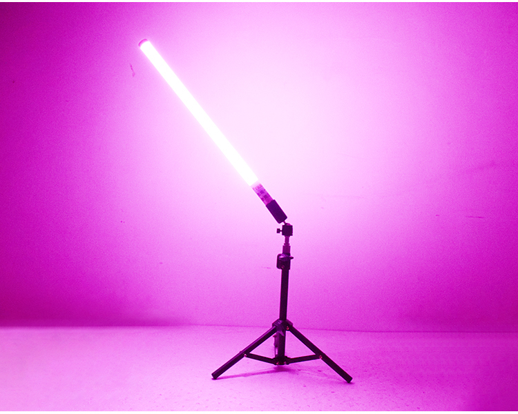 多彩充電LED迷幻燈管 30cm / 多種顏色變換模式 / APP藍芽遠端 / 專屬遙控器 / 加購腳架