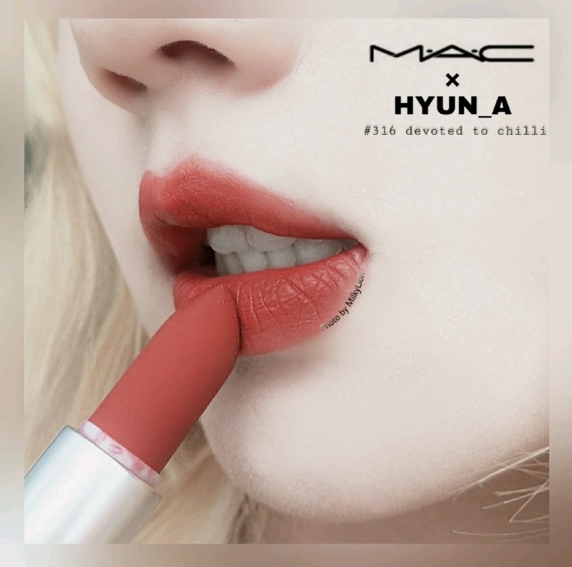 *特價* Mac - Powder Kiss Lipstick #Devoted to Chili 絲霧唇膏