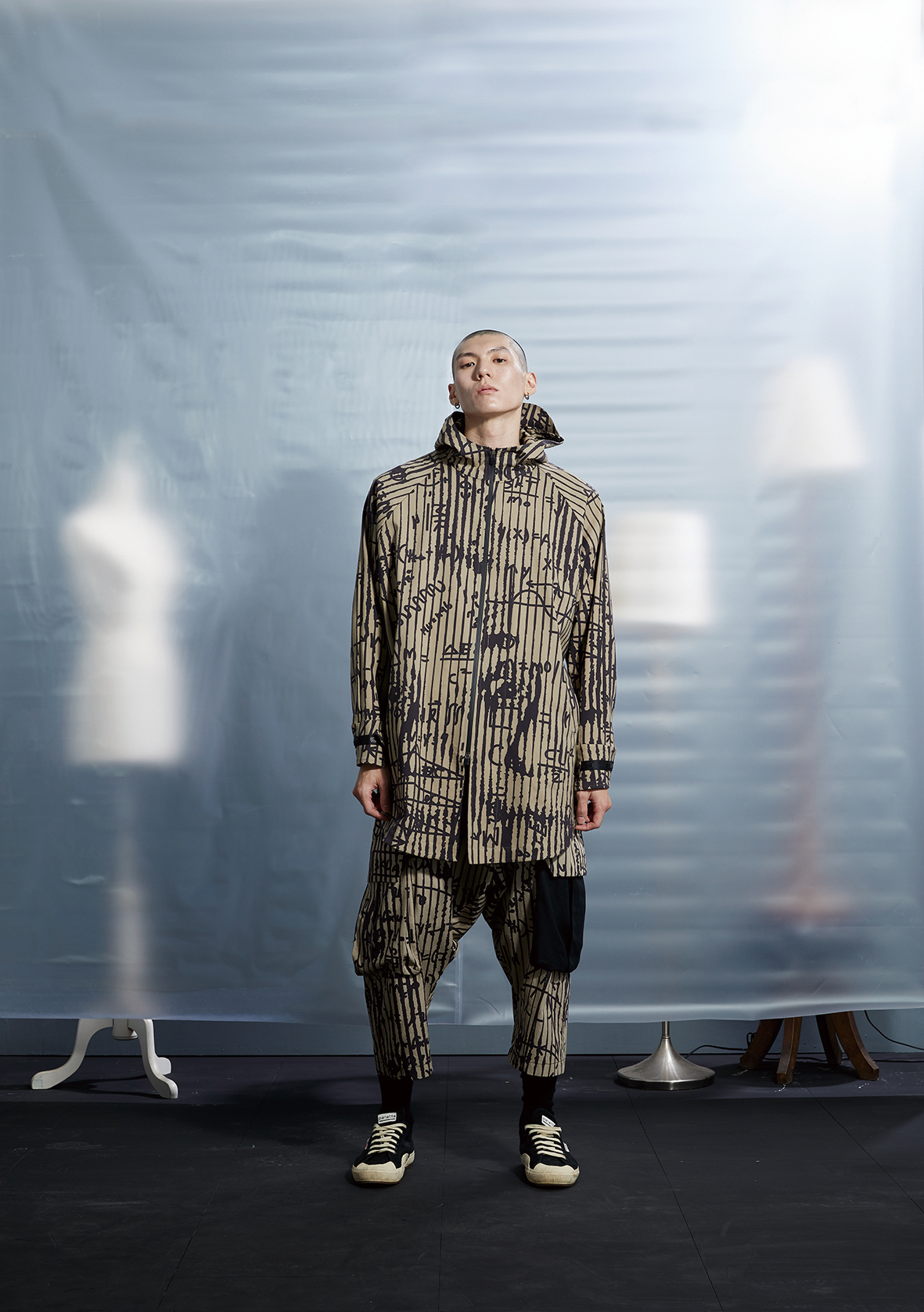 物理公式撲面大風衣 - 平行時空卡其