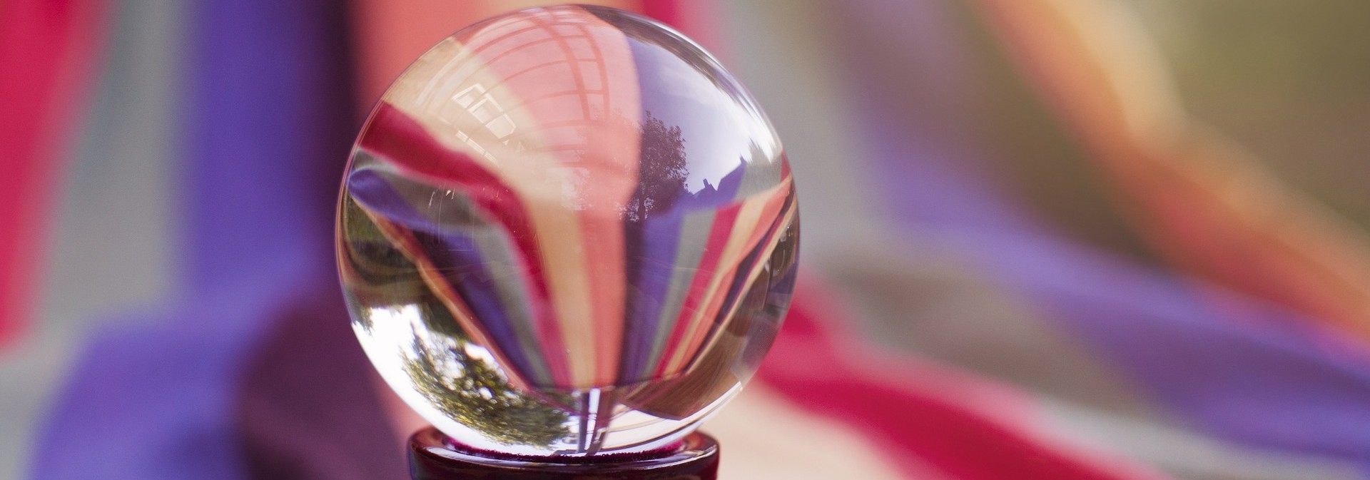 靈媒算命師預測未來準嗎