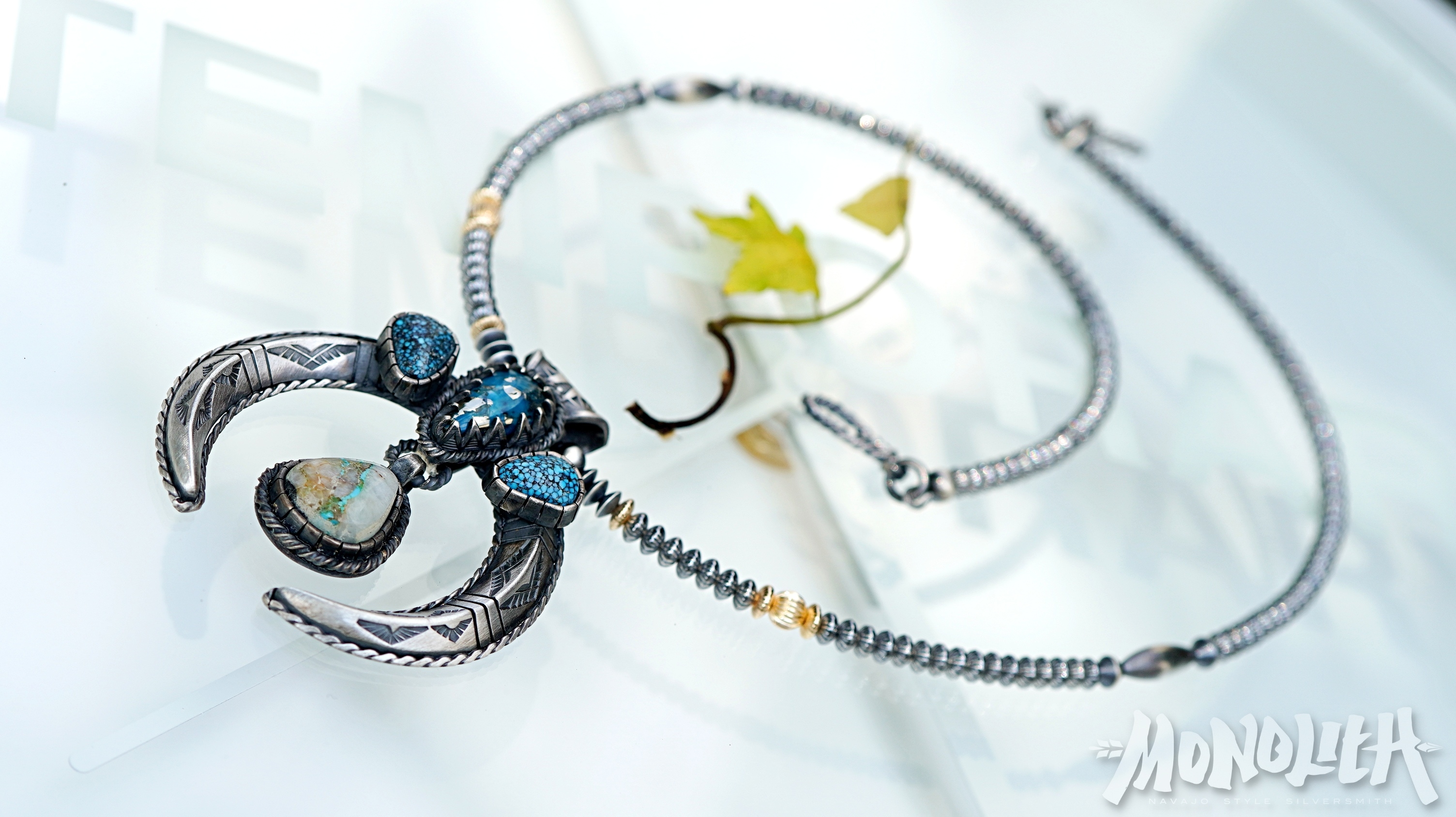 Ithaca Peak 打印舊化月牙 【 項鍊 】