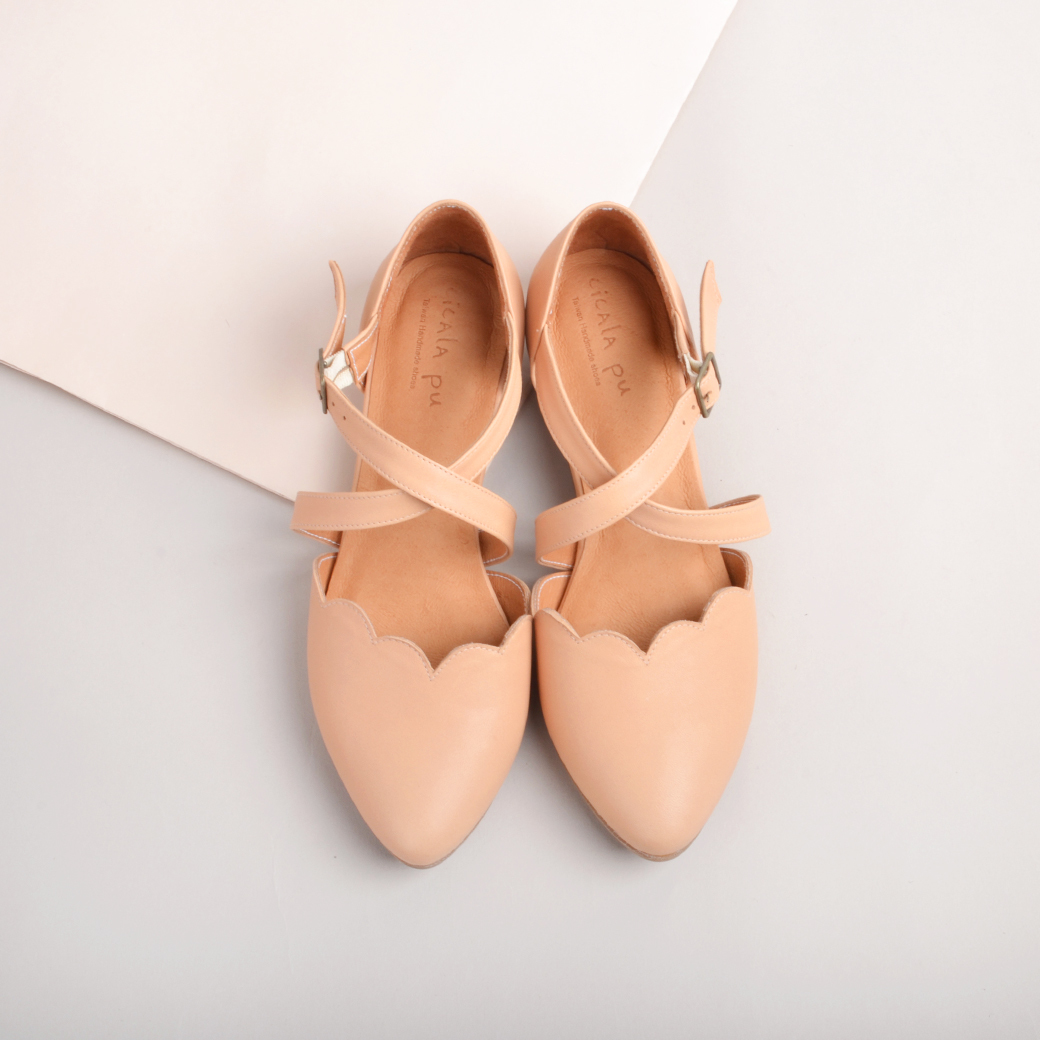 6605 花瓣 手工涼鞋 粉膚