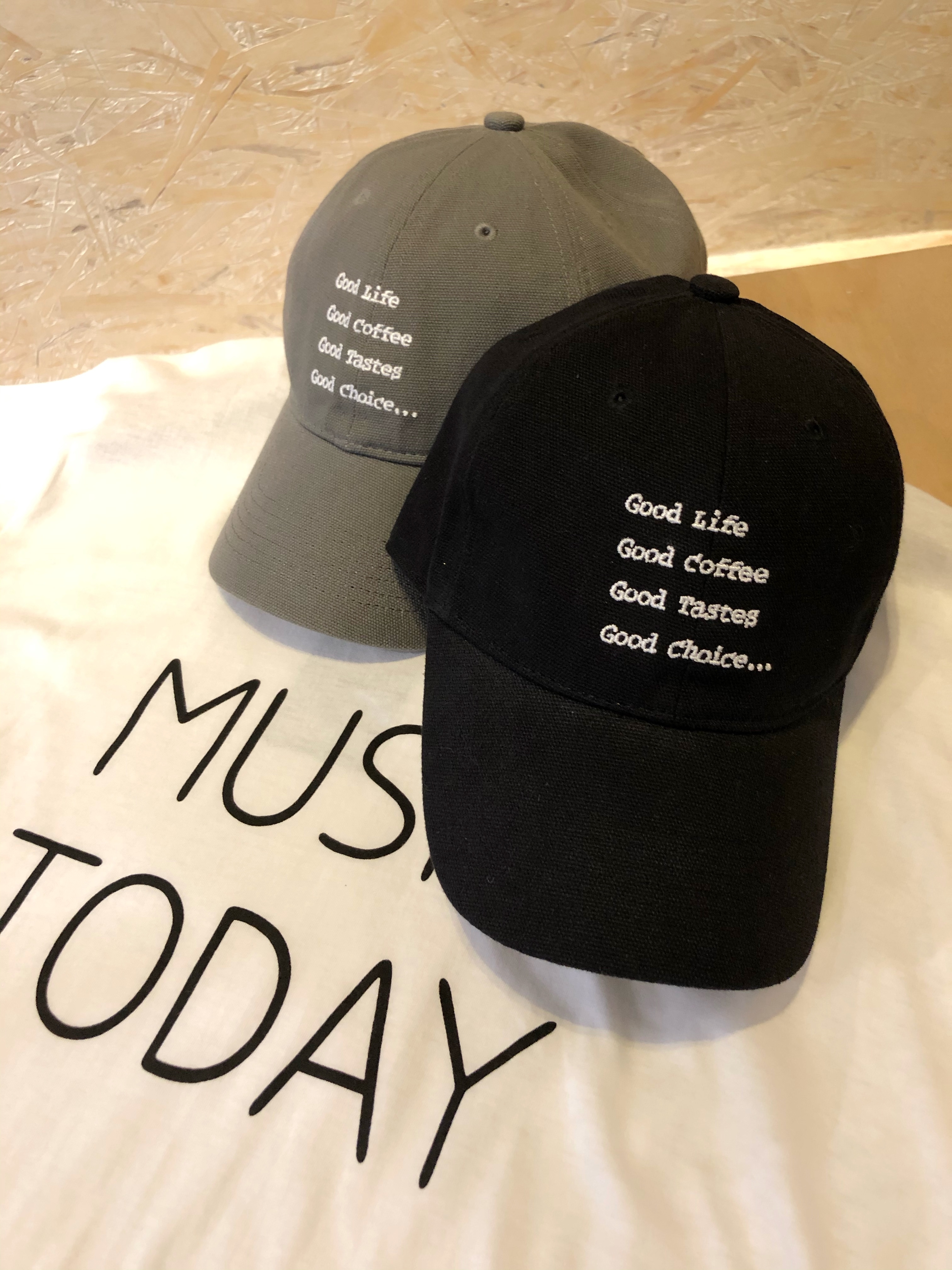 Zoom in goods  刺繡帽款