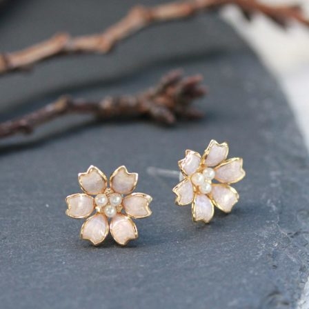 [日本制]六花瓣櫻花耳環 (樹脂針)