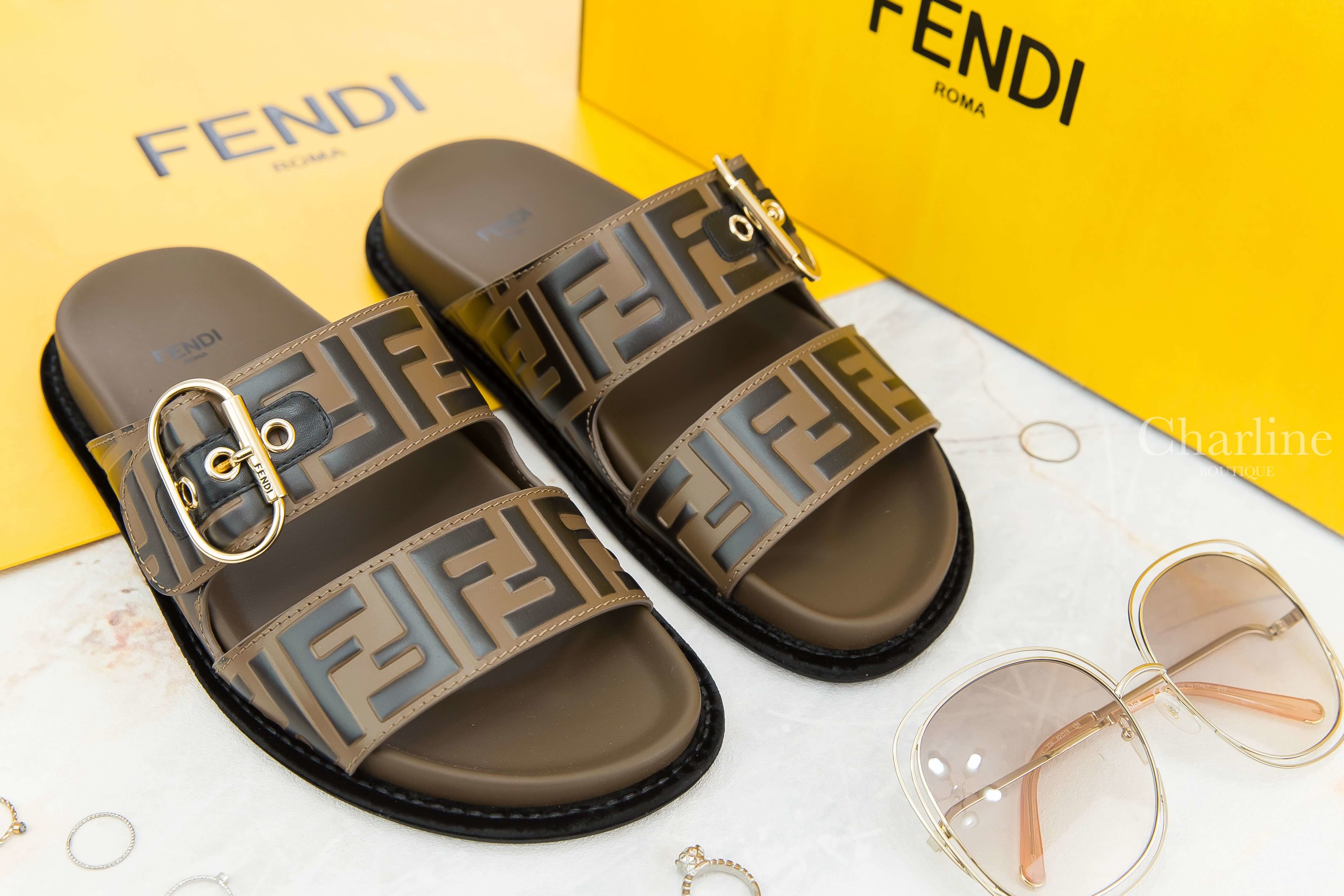 Fendi Slides 咖啡色金釦黑色FF老花小牛皮拖鞋
