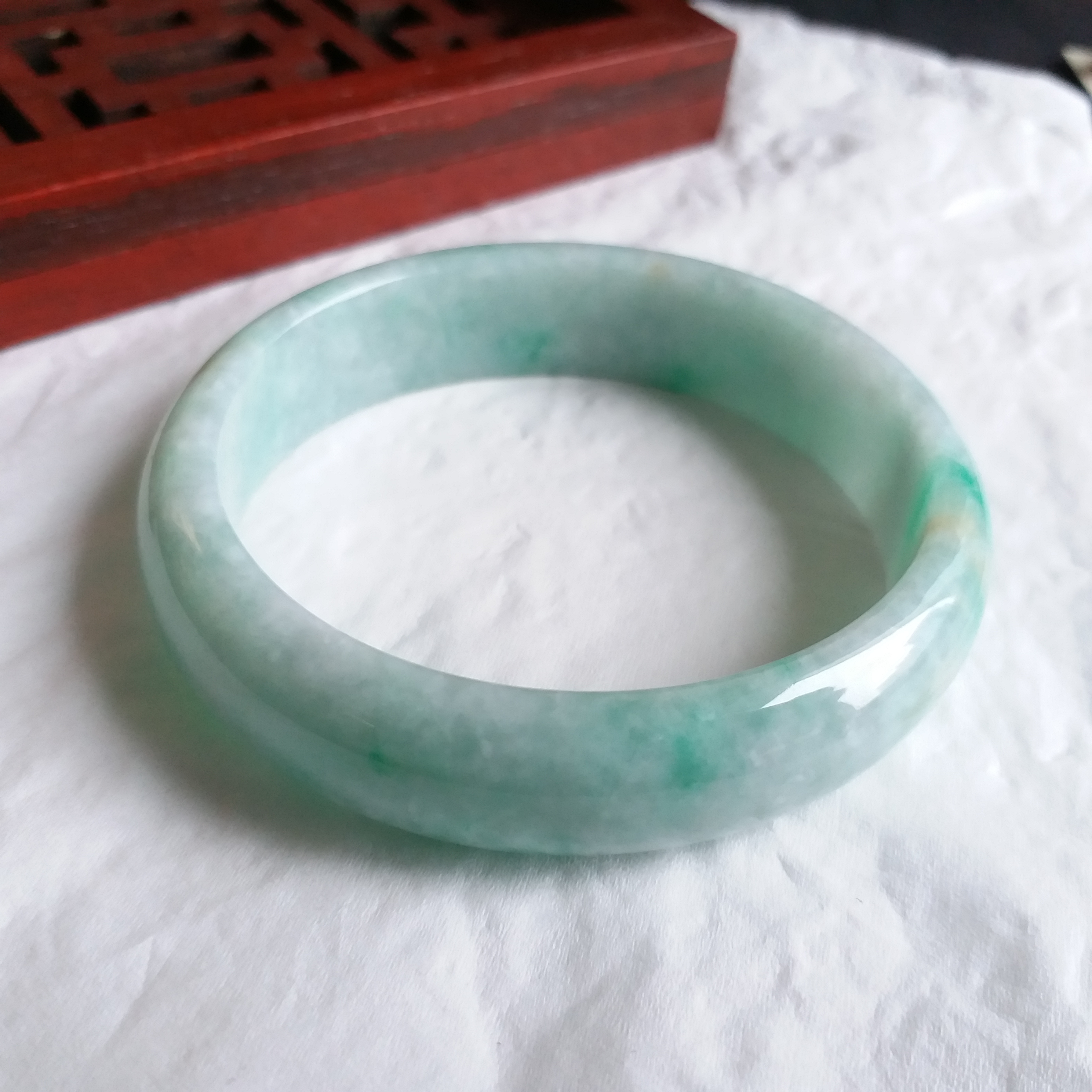 J1506 冰糯飄綠貴妃玉鐲 51.7mm (1.39)
