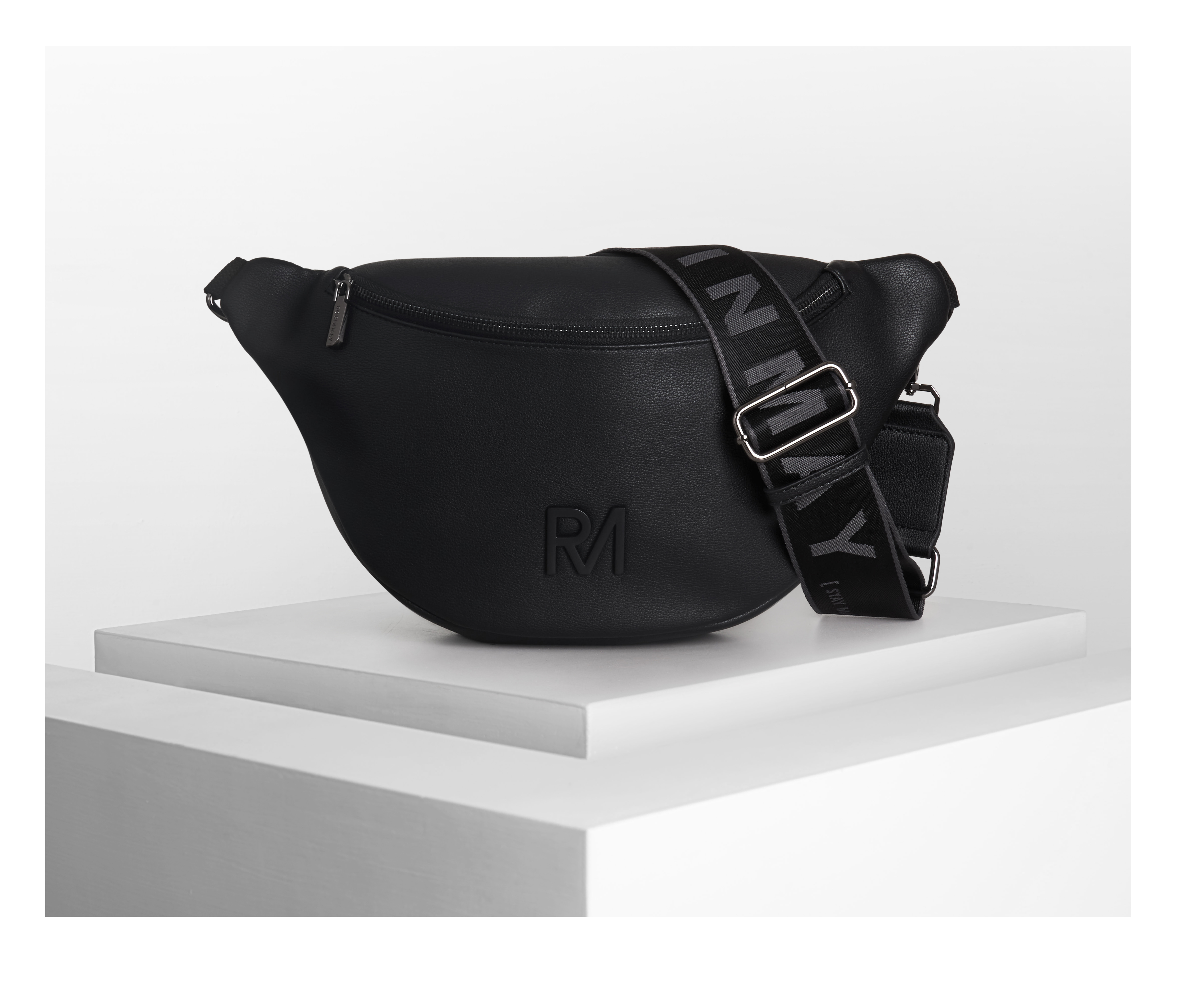 Robinmay Monte Chest Bag Luxury Edition