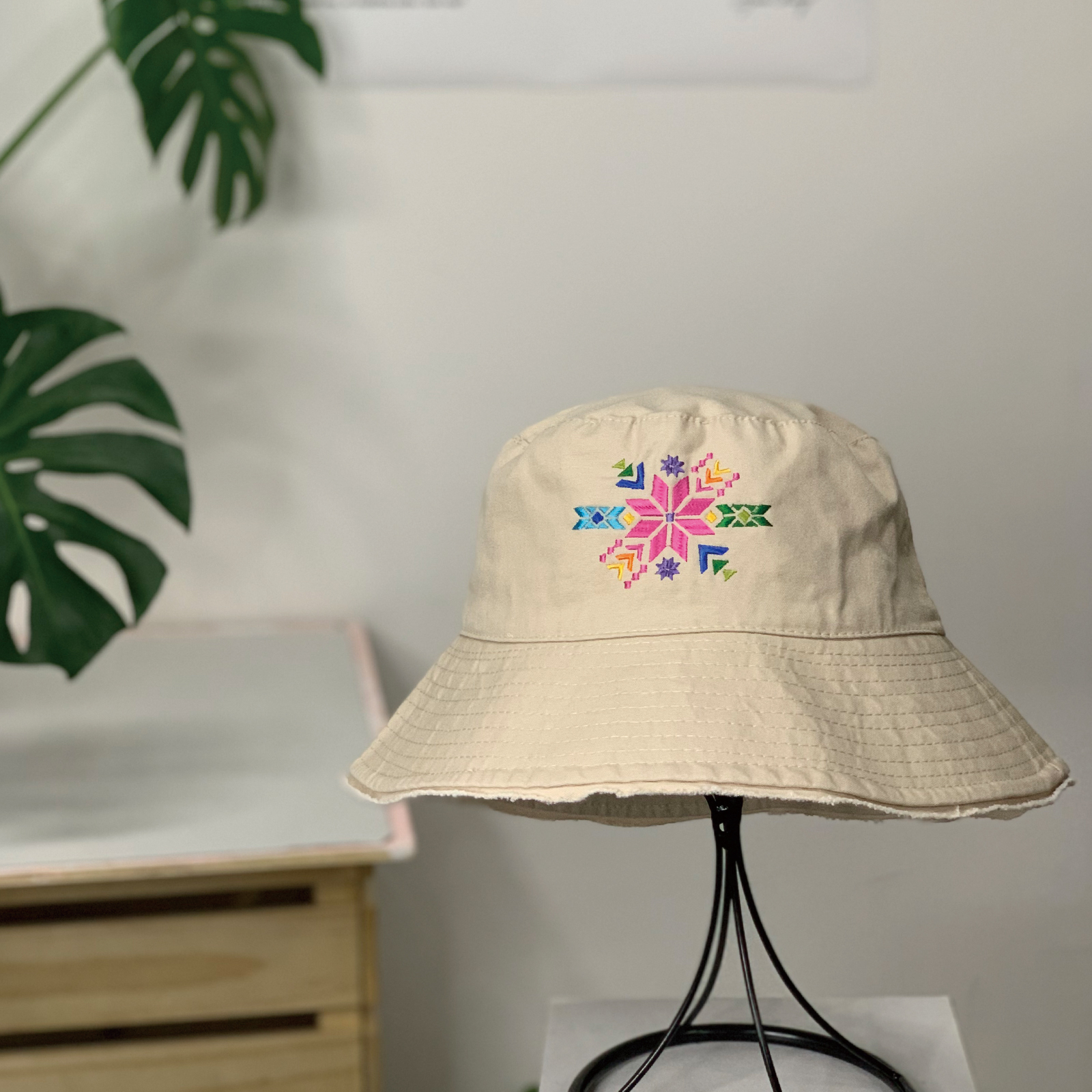 八角星 刺繡毛邊漁夫帽