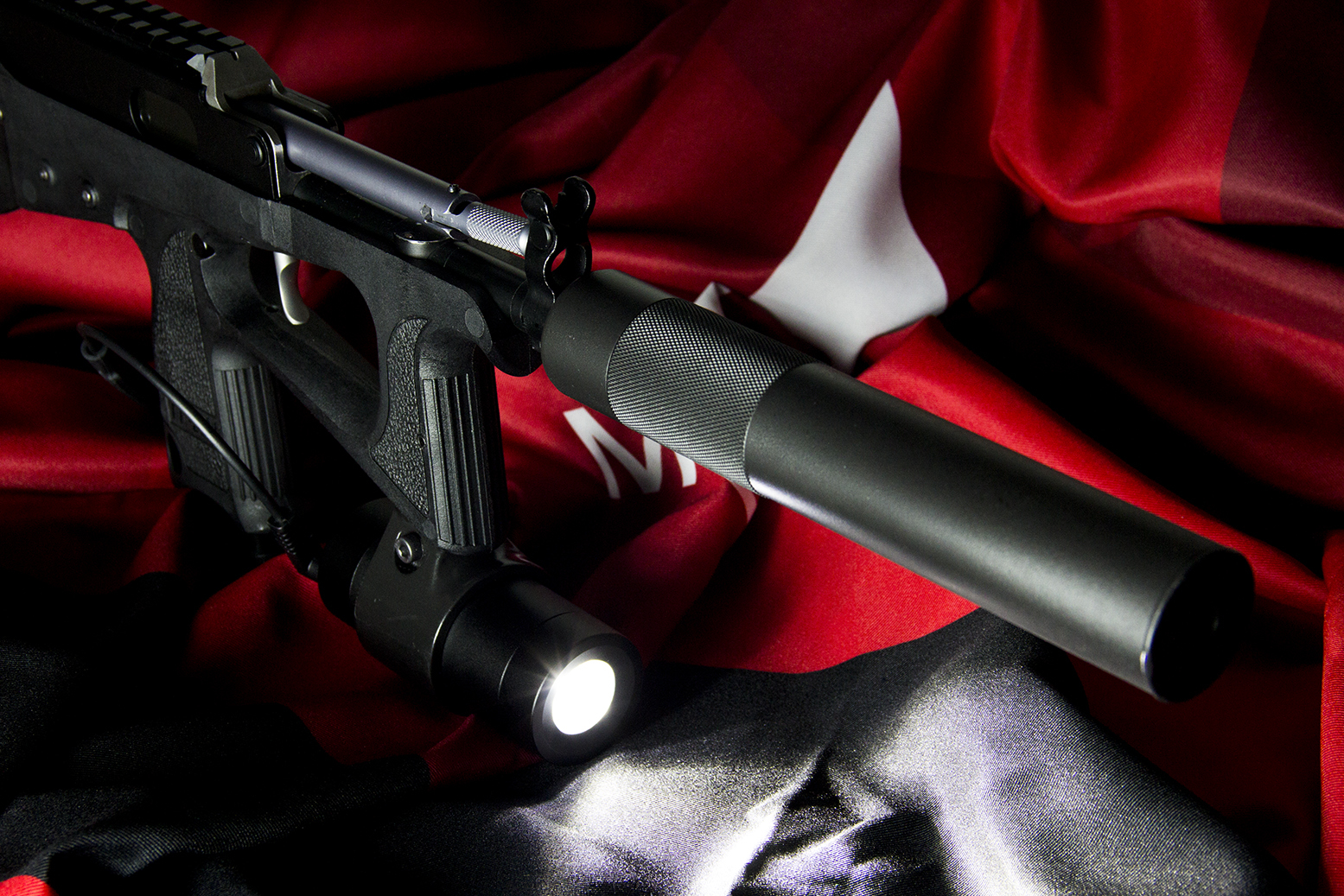 modify-airsoft-pp2k-gas-blow-back-smg-with-tacticle-flash-light-and-silencr