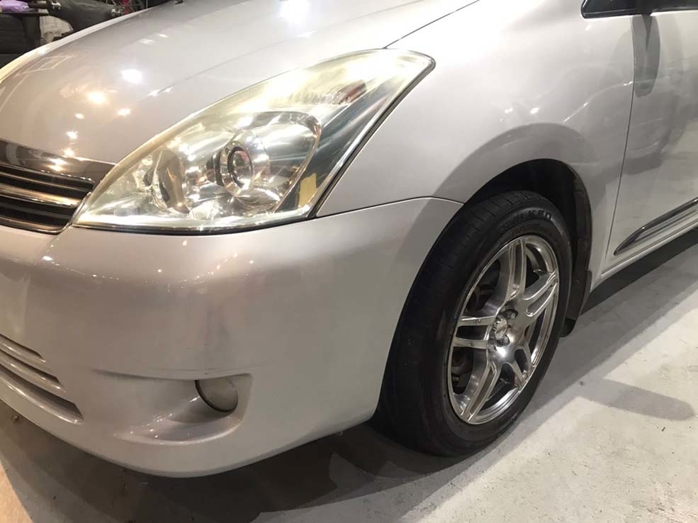Toyota wish 1代車頭燈