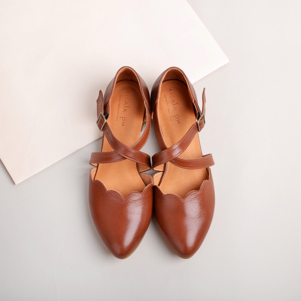 6605 花瓣 手工涼鞋 咖