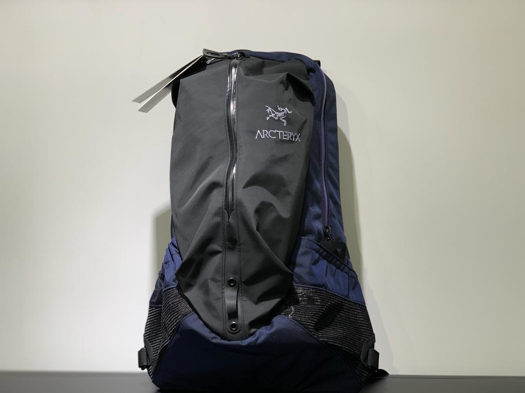 Arcteryx 不死鳥arro 22 背包22l Arro22 多色入