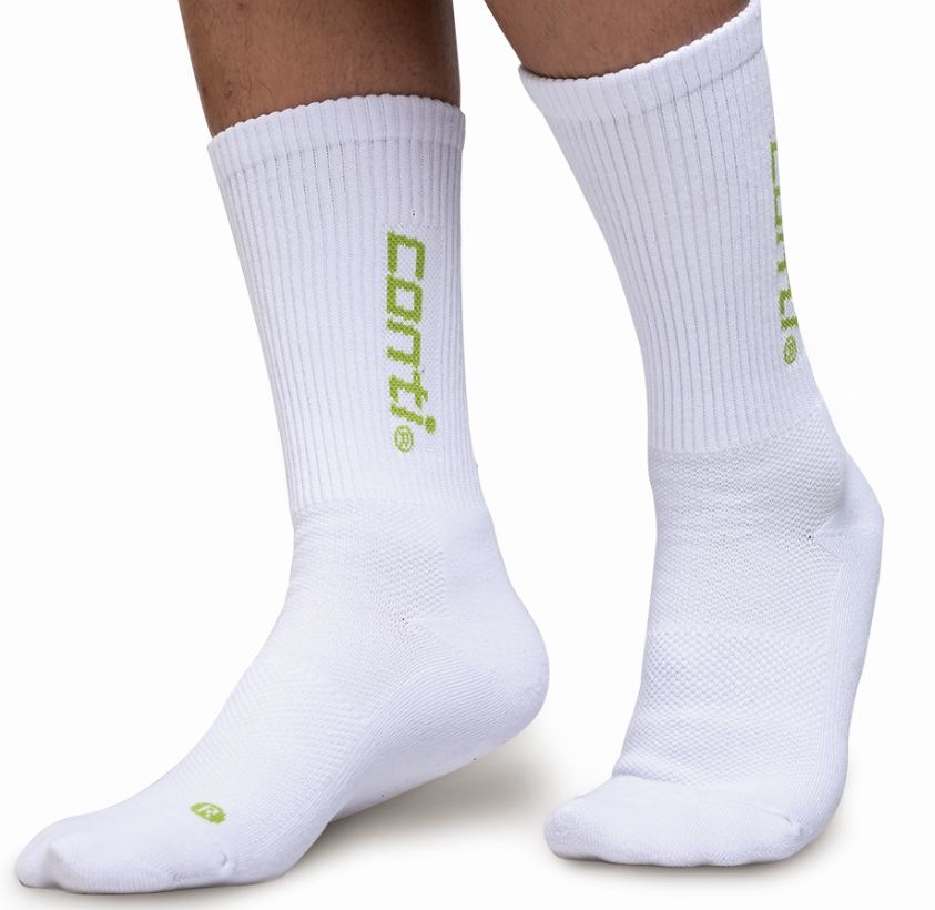 【conti】conti白色中筒襪