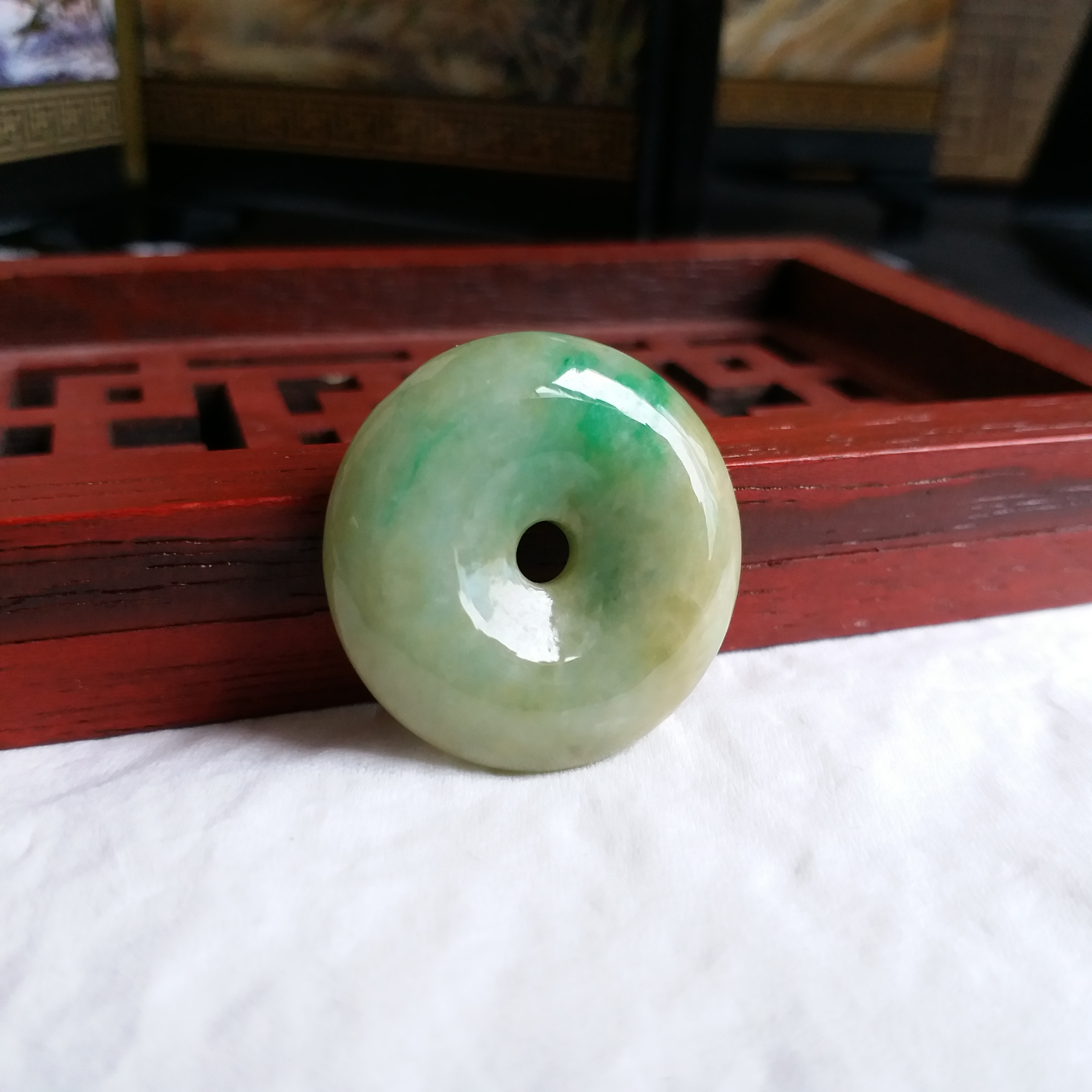 J1063 冰糯黃加綠飄花平安扣 (26.3mm直徑)