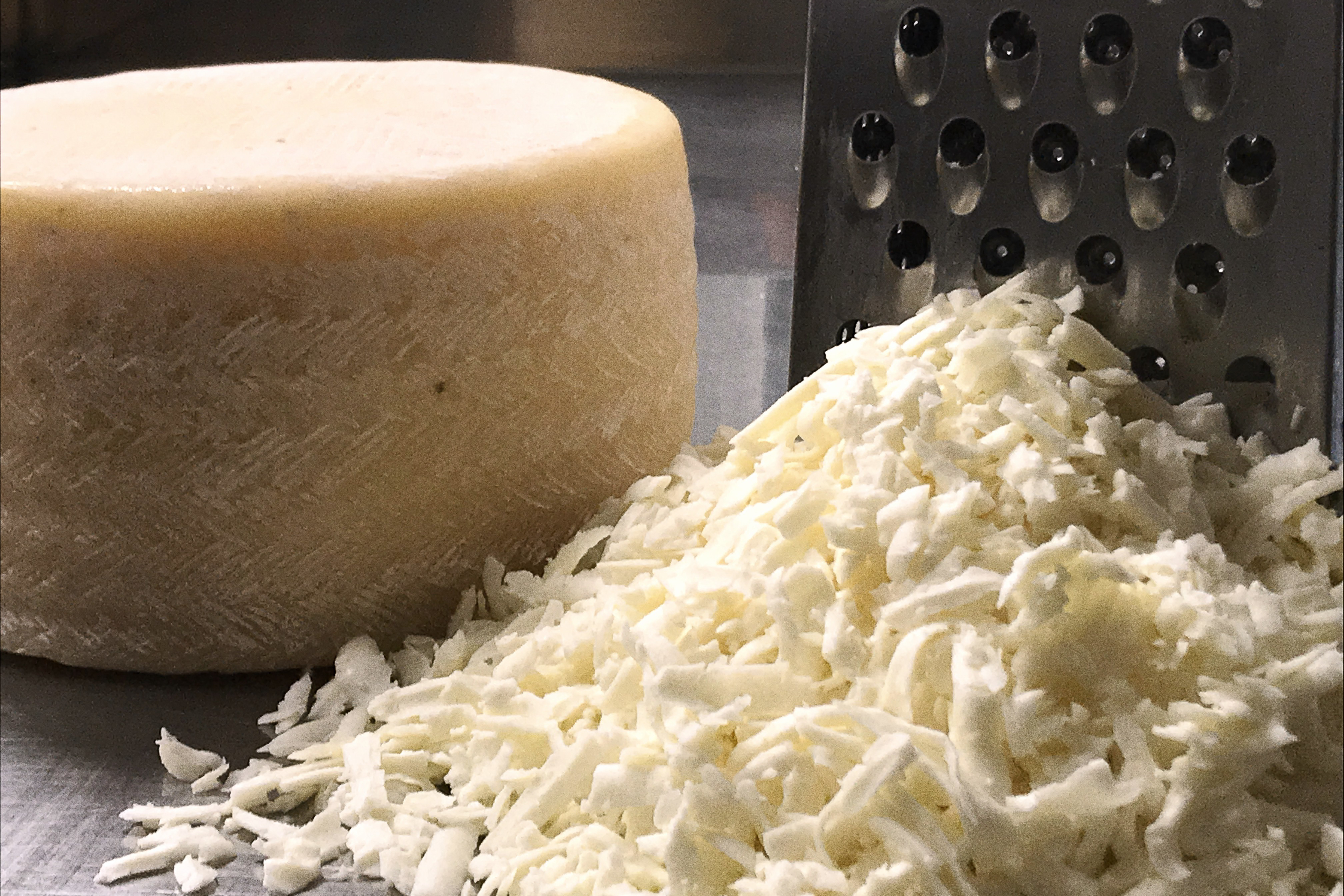 Grated White Cheddar Curd
