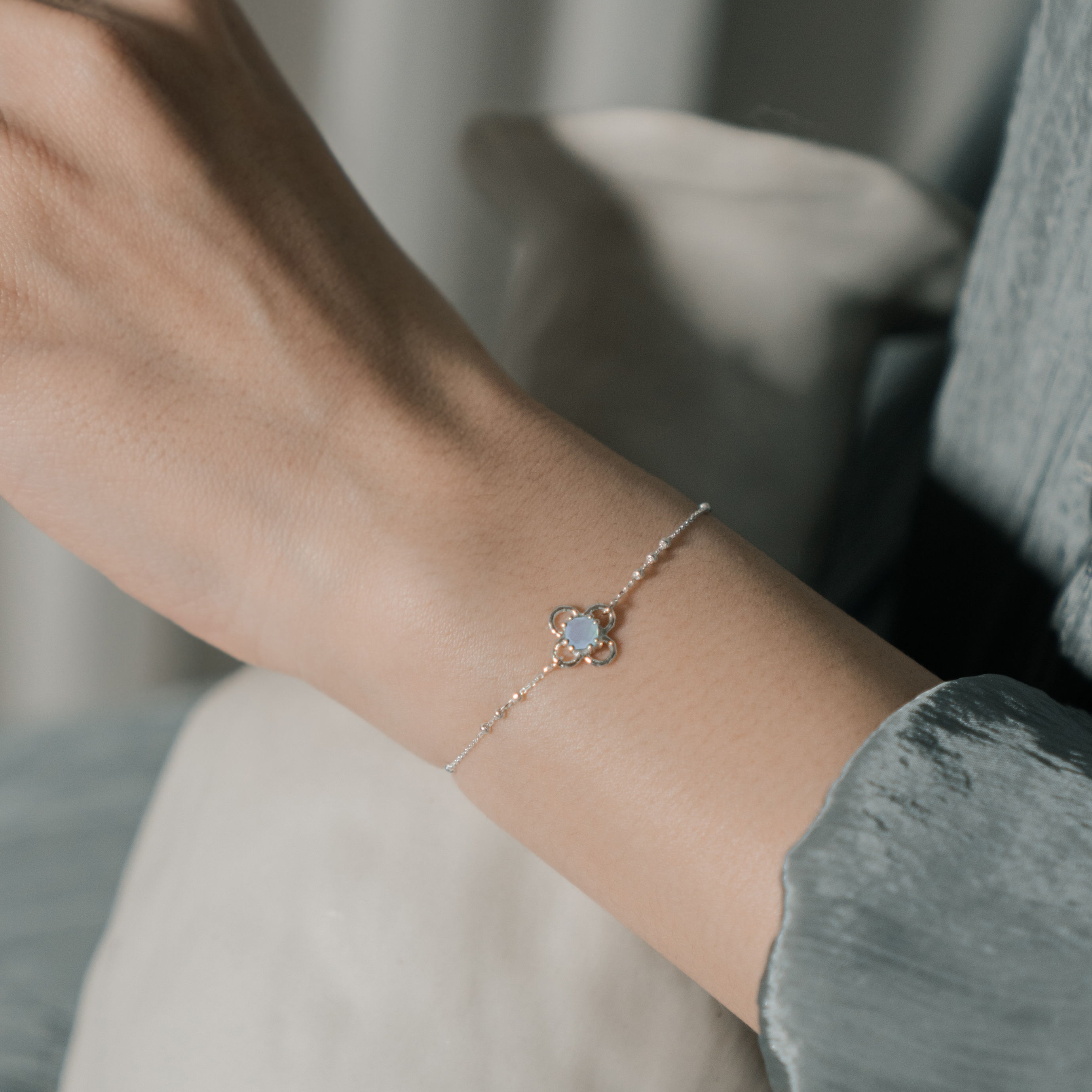 Flora Triplets 海藍玉髓手鍊