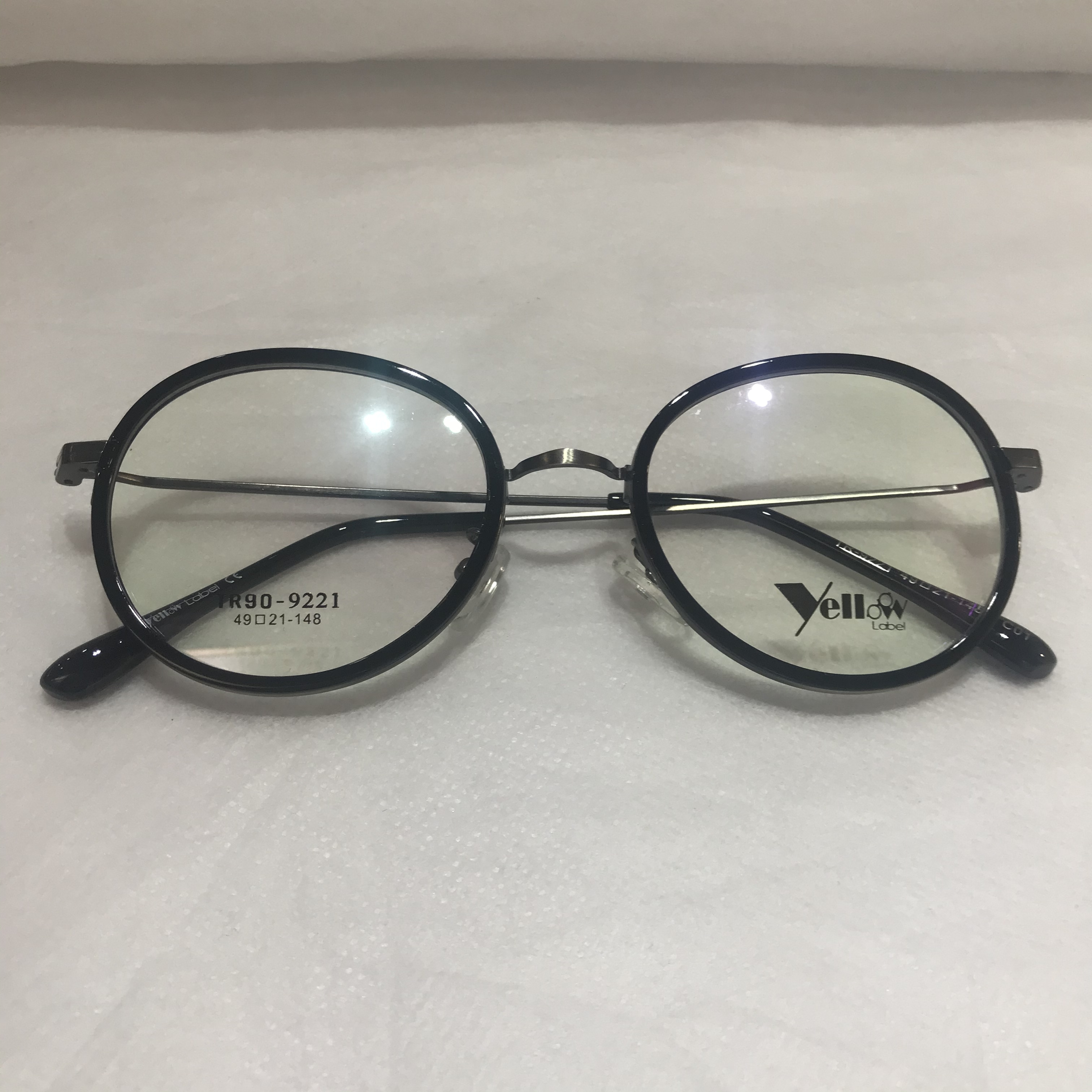 Yellow label EYENO-9221-C1