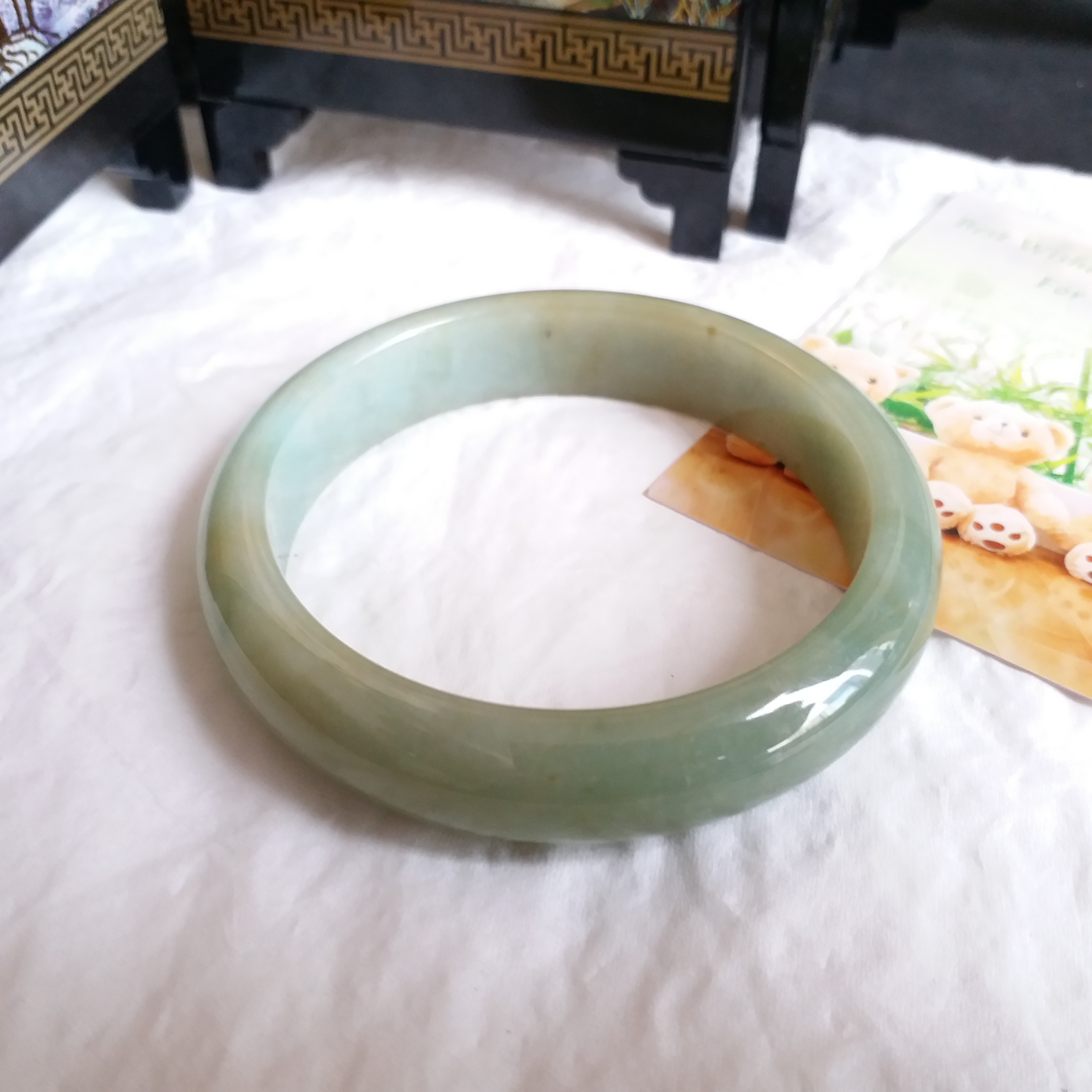 J1085 冰糯蜜黃果綠玉鐲 55mm (1.47)