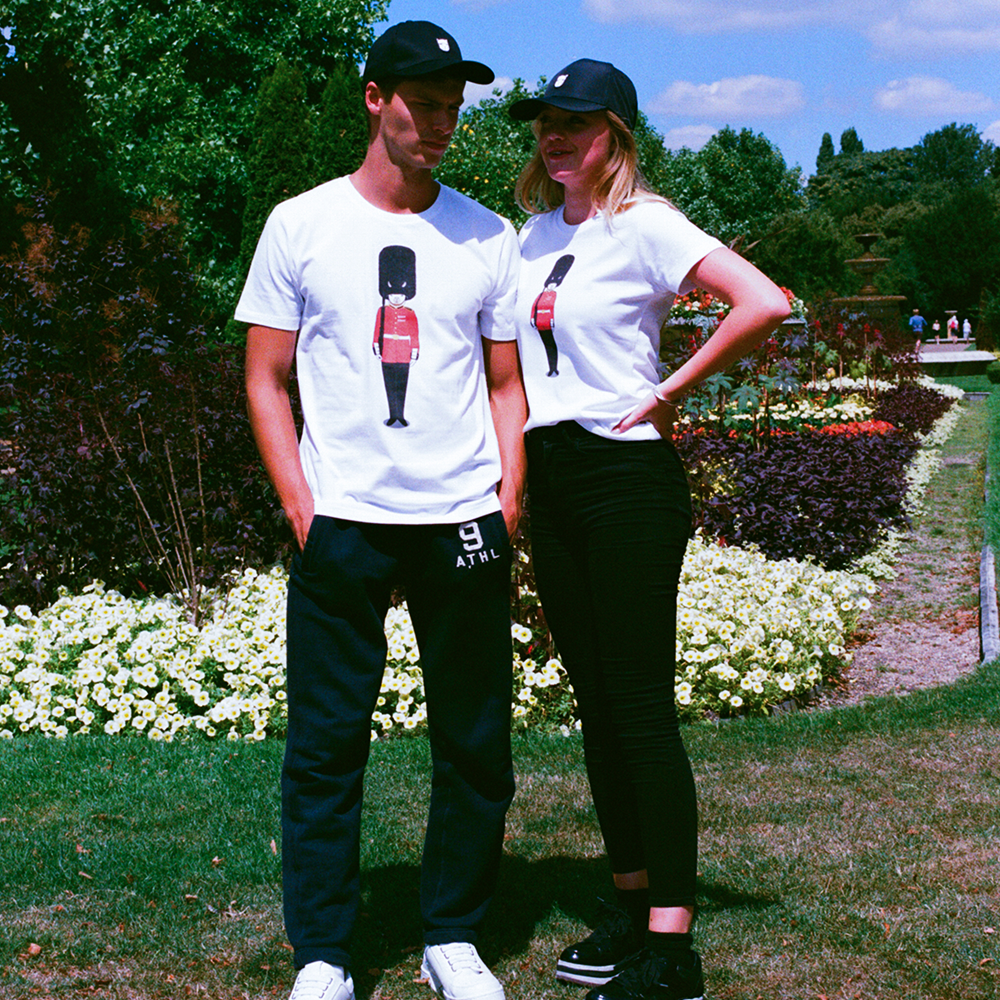 Alpaca Grenadier Guard 禁衛軍駝 女版短T