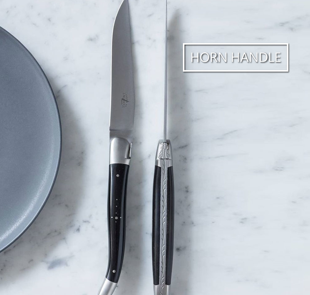 The genuine Laguiole knives Made in France, in Laguiole and Thiers [Forge de Laguiole, Claude Dozorme]. Horn handle series