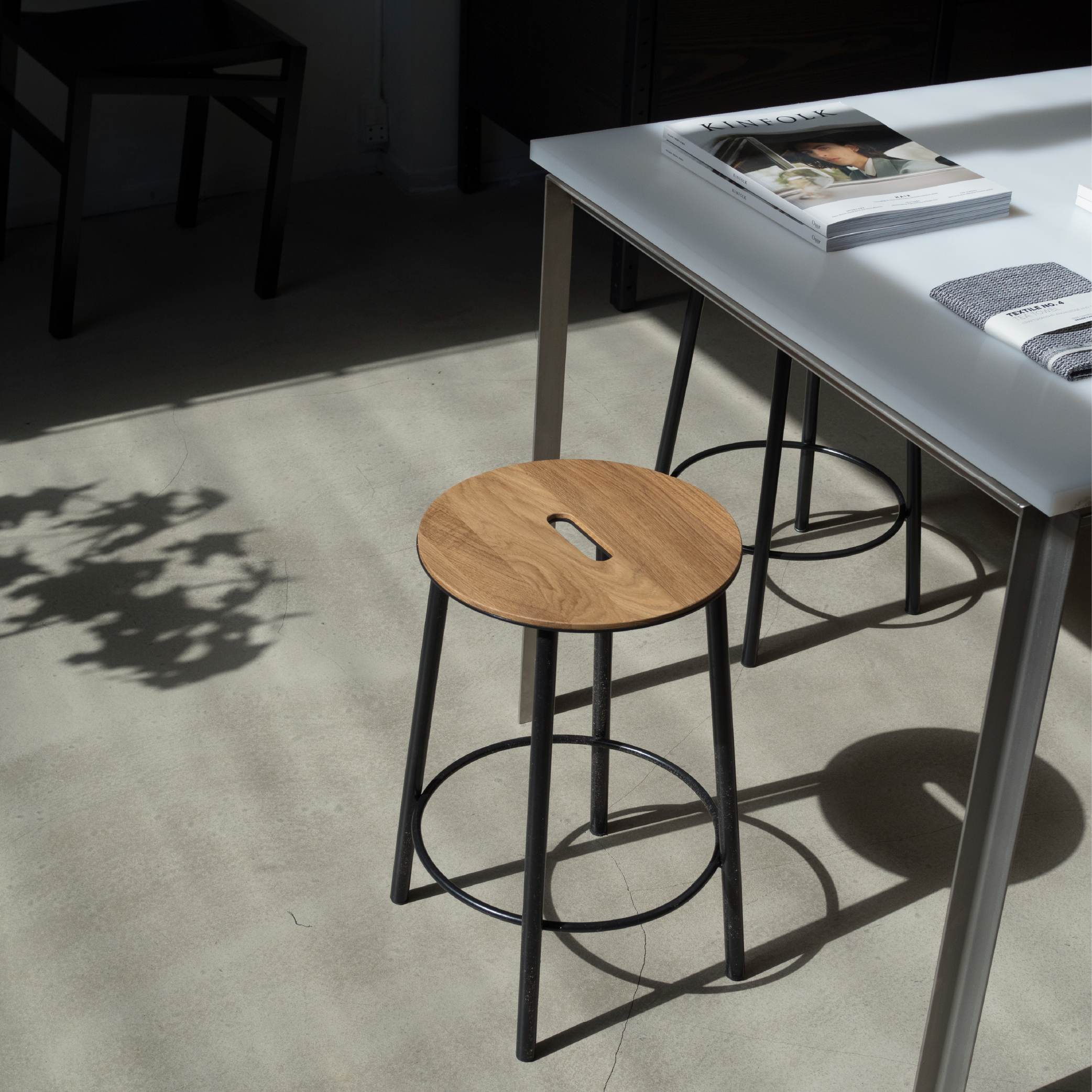 亞當 / R031 椅凳 - 橡木椅面 by FRAMA