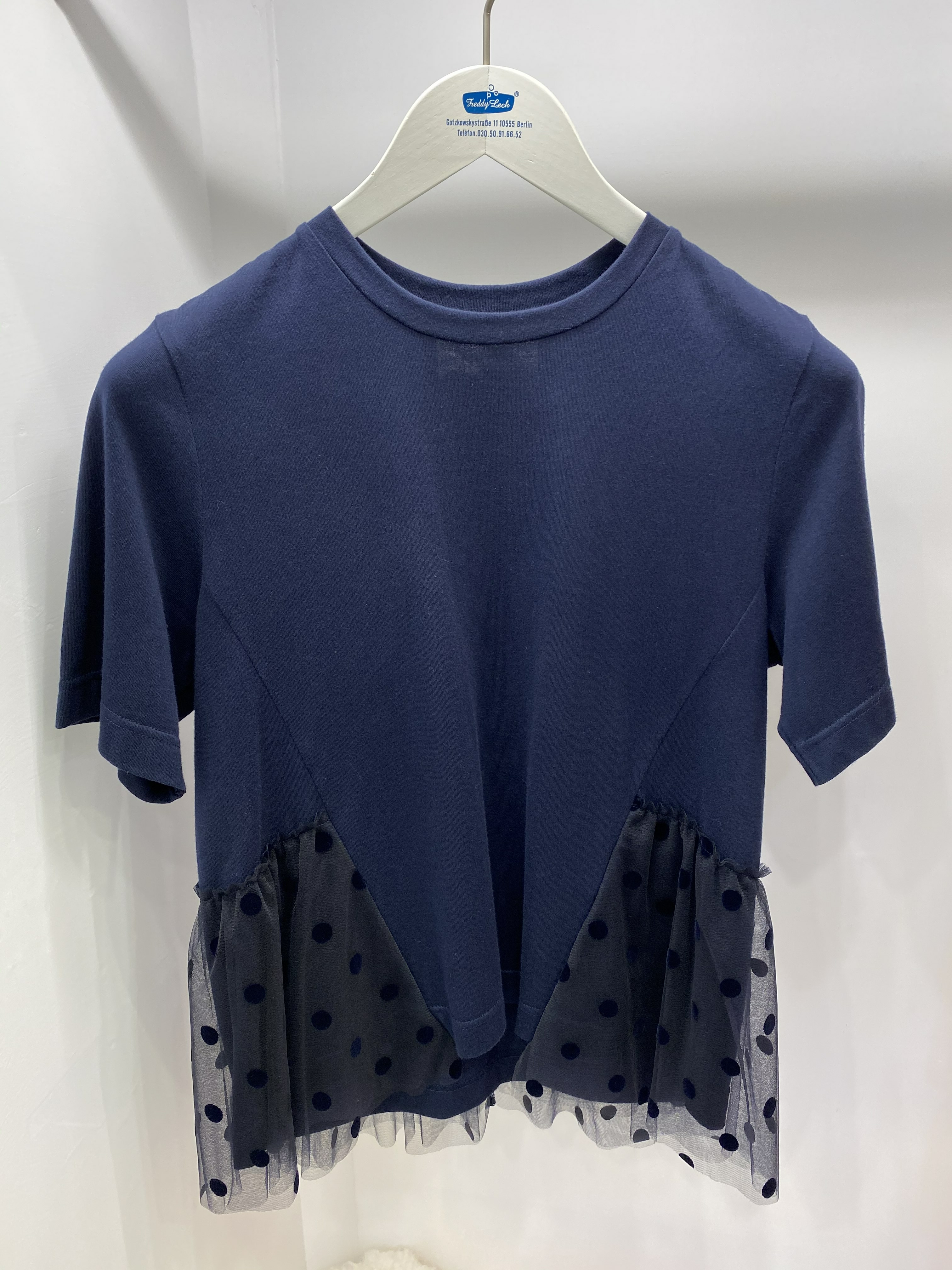 下擺點點紗上衣