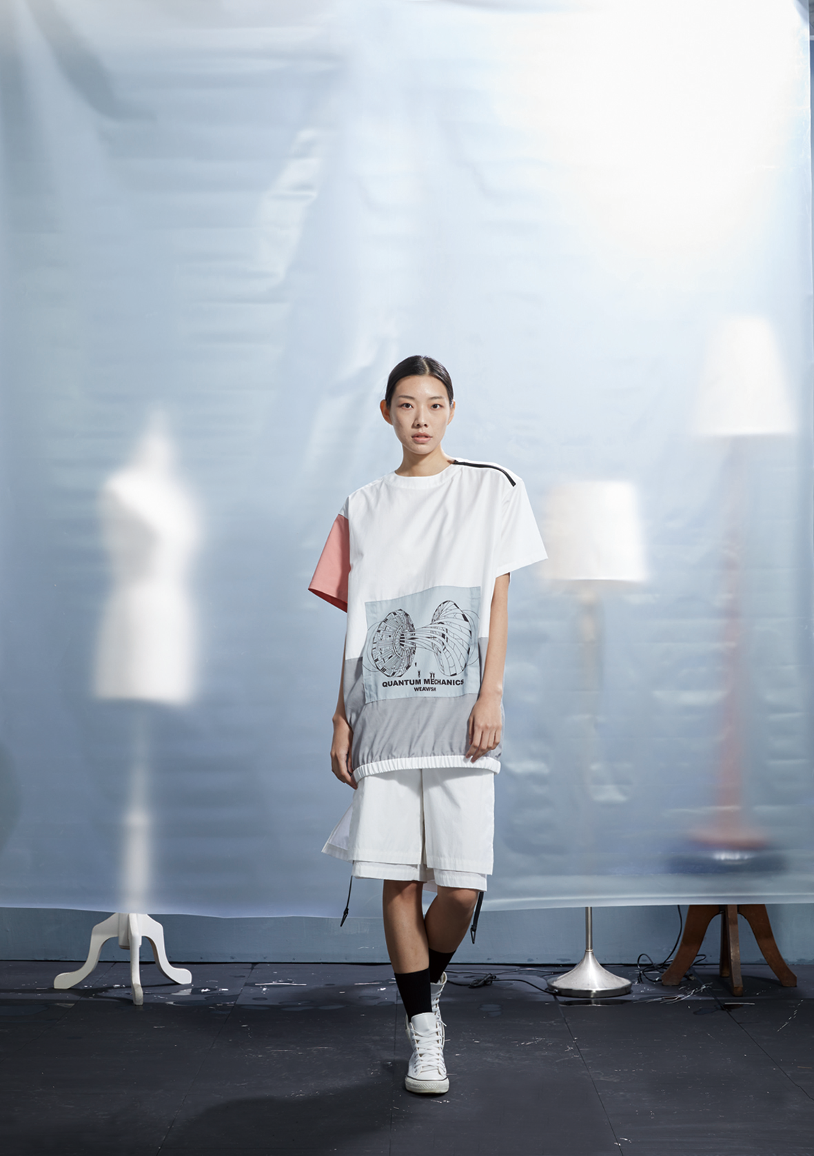 下擺束口開肩上衣 - 白