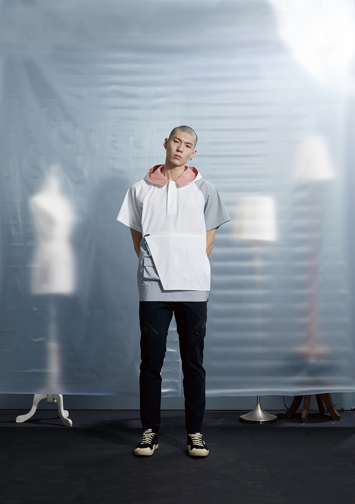 大口袋連帽上衣 - 白