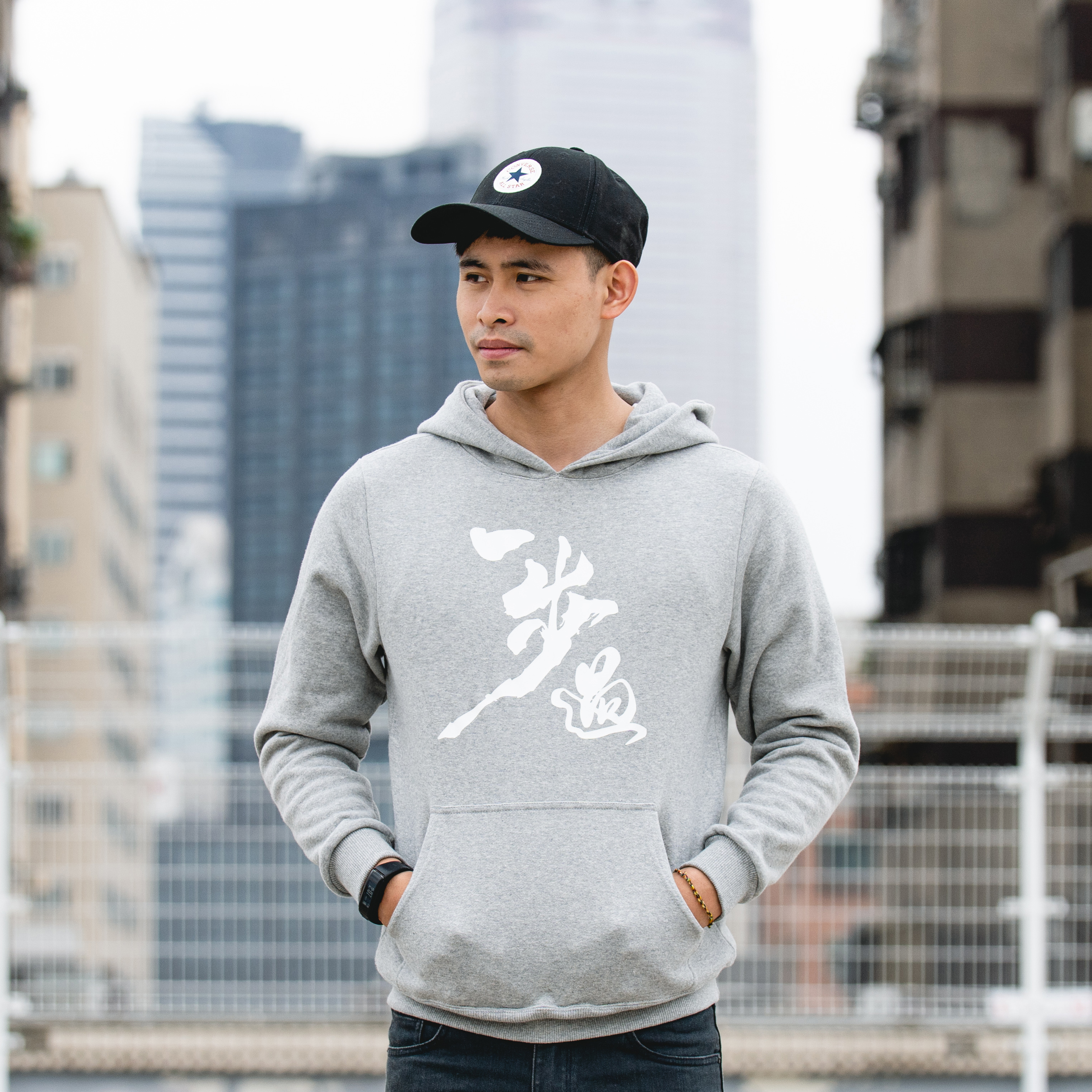 一步過-標語帽T (共7色)