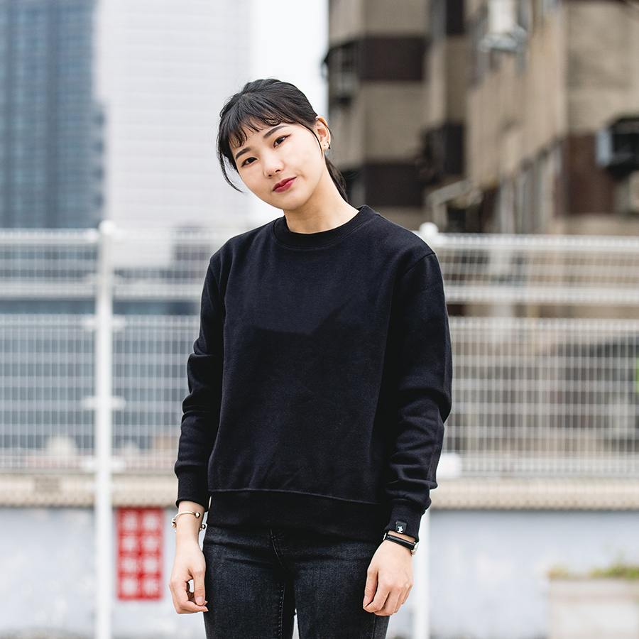 素面圓領無口袋大學T (共三色)