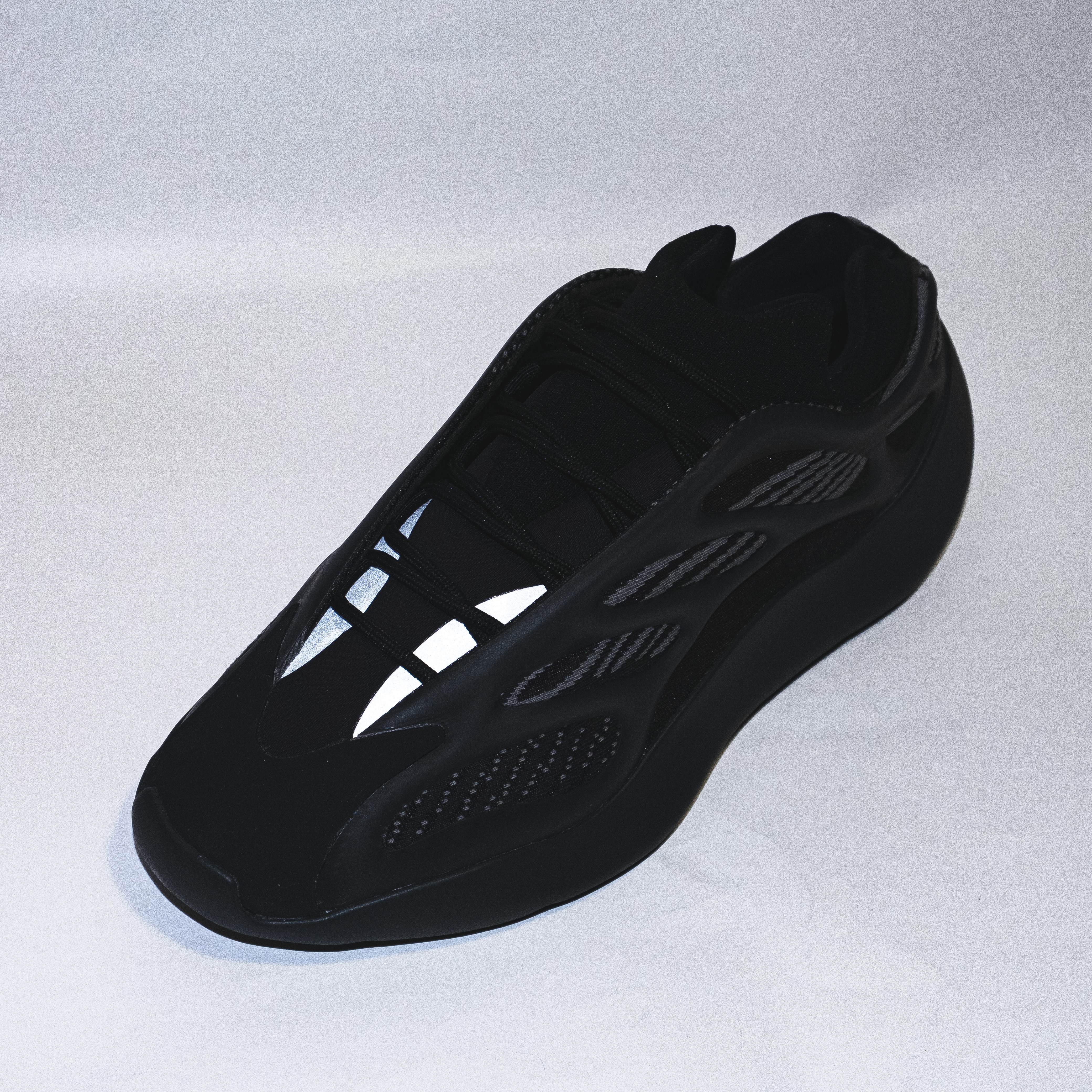 [現貨] Yeezy 700v3 "Alvah" H67799