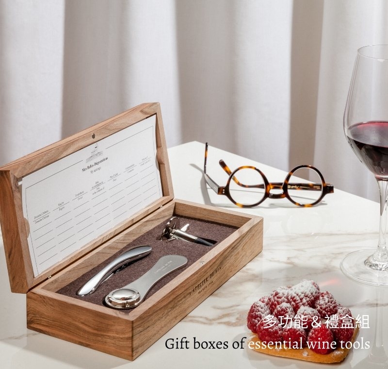 Sets and gift boxes of essential wine tools