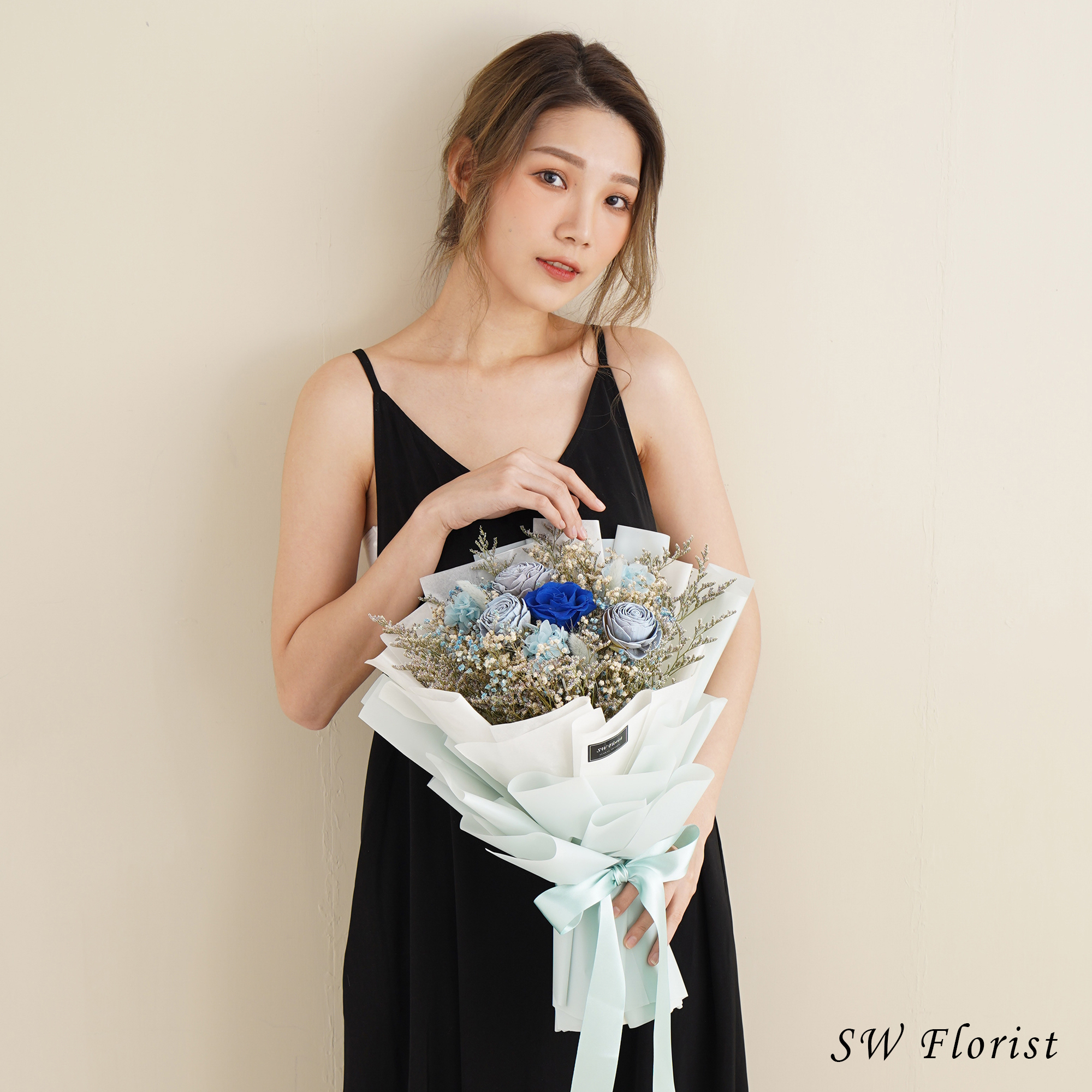 ｜美式浪漫藍乾燥花束 不凋花 畢業花束 情人節禮物 求婚花束 大型花束｜