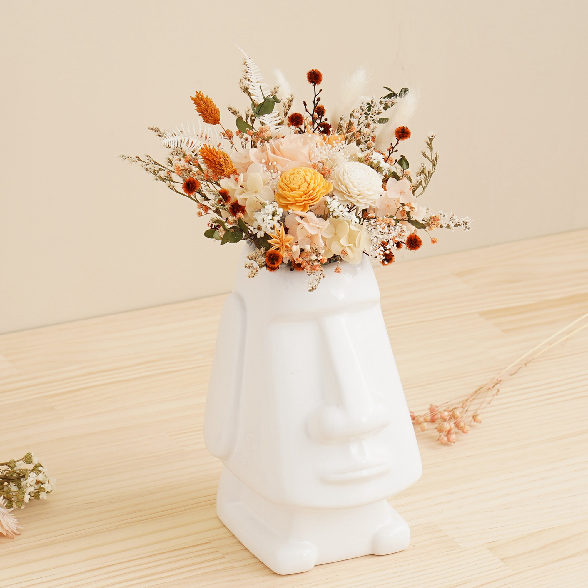 ｜永生花盆栽 桌花設計 不凋花 初戀的滋味 摩艾造型(白色) 大型桌花｜