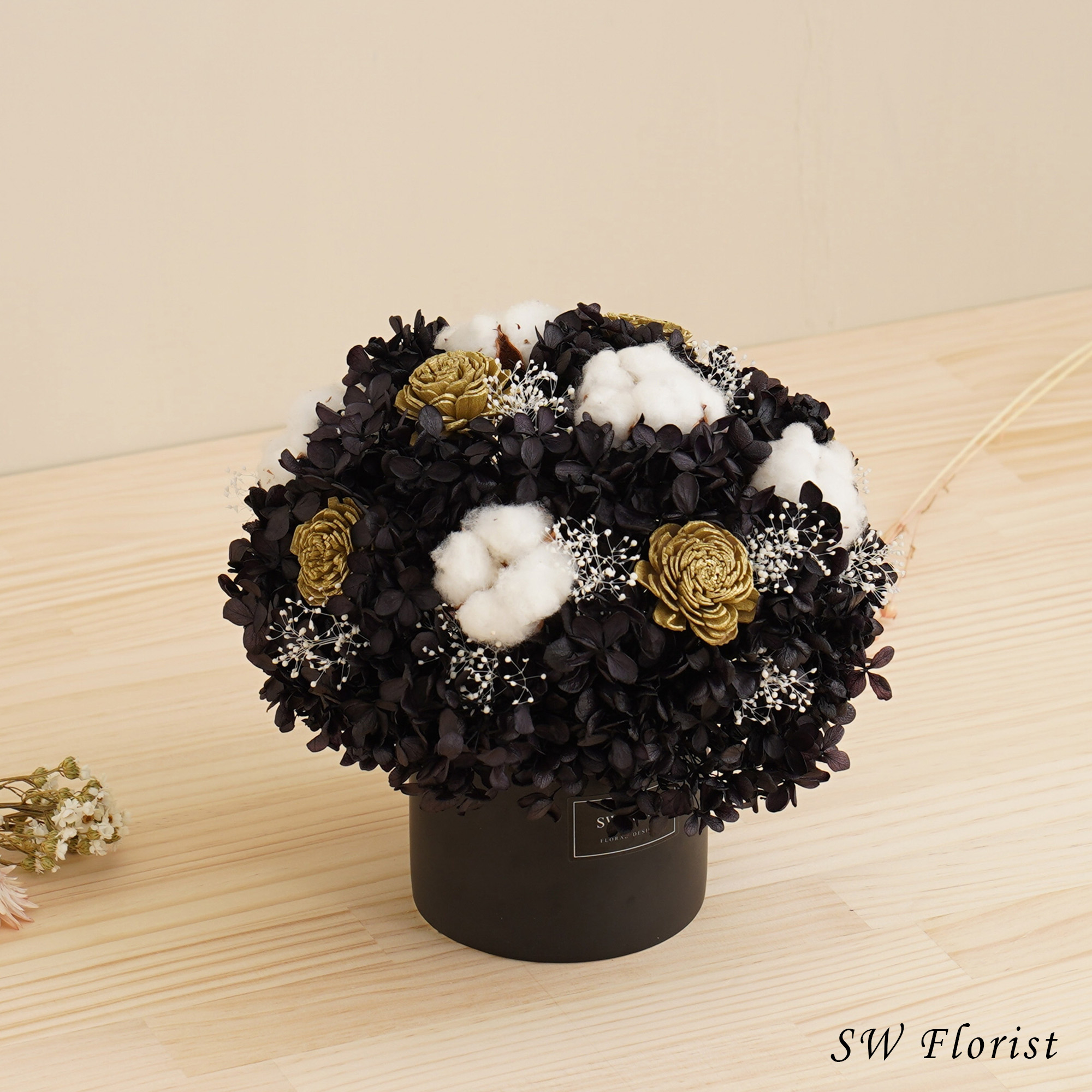 ｜經典款不凋花桌花 永生花 乾燥花 桌花設計 低調奢華款 大型桌花 黑盆｜
